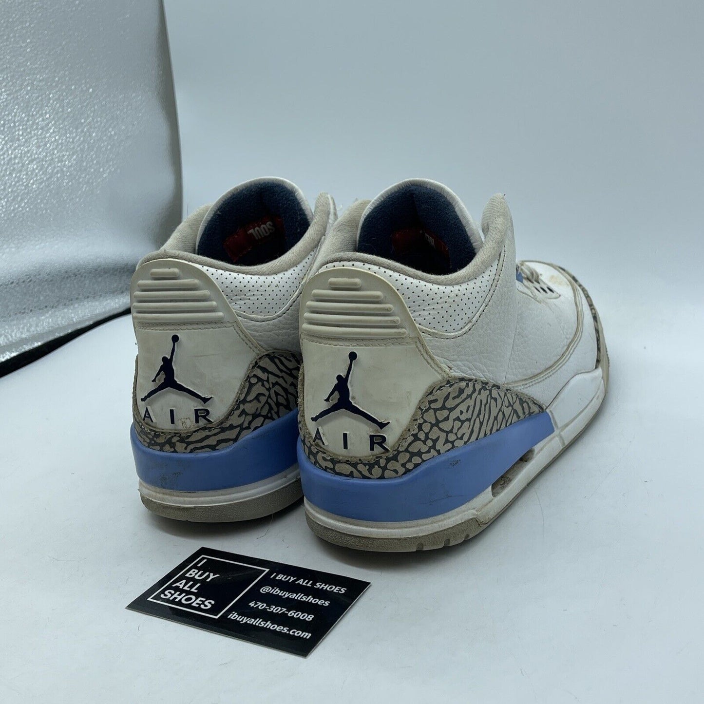 Size 9 - Jordan 3 Retro Mid UNC White Grey Blue Suede Leather (CT8532-104)