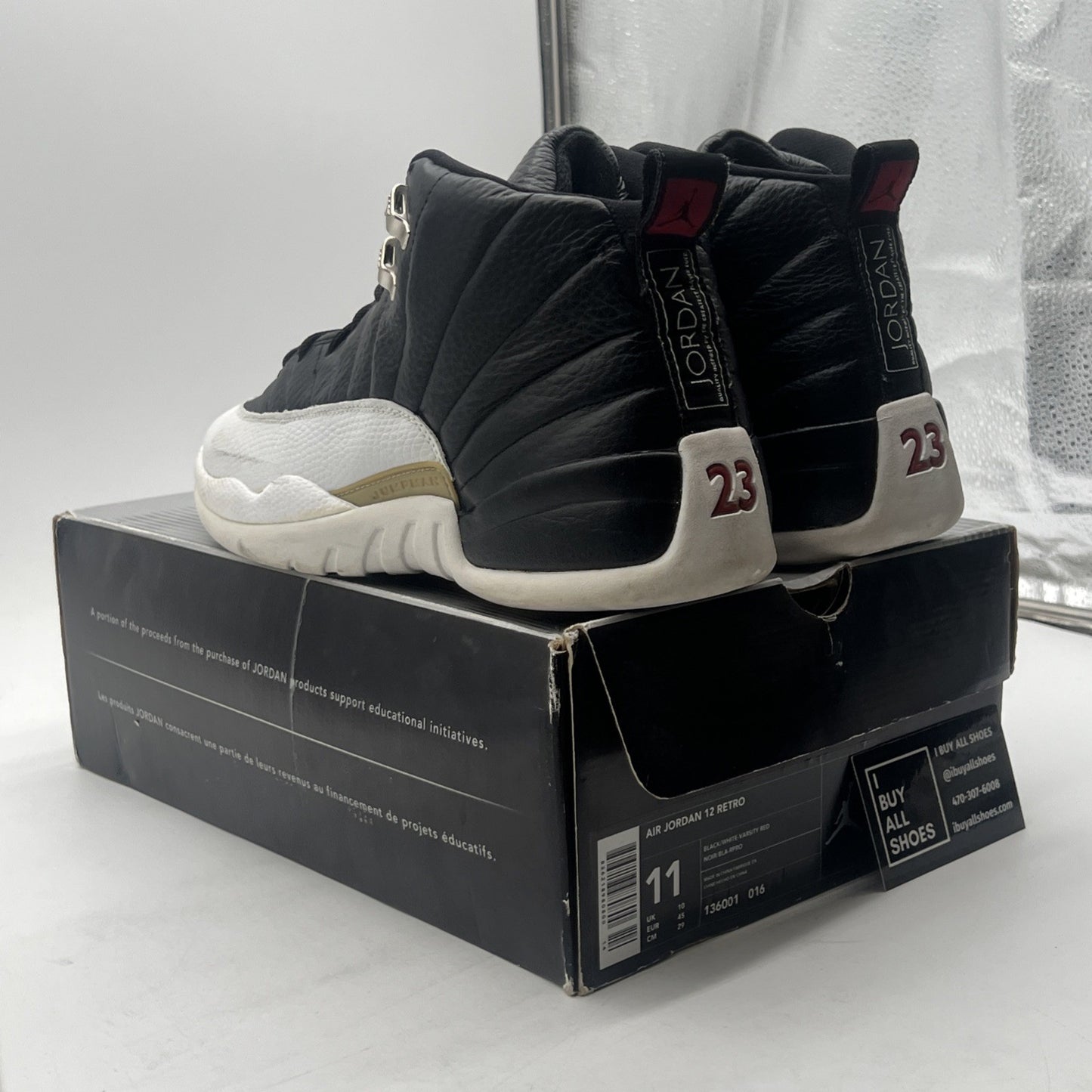 Size 11 - Air Jordan 12 Retro 2004 Playoff (136001-016)