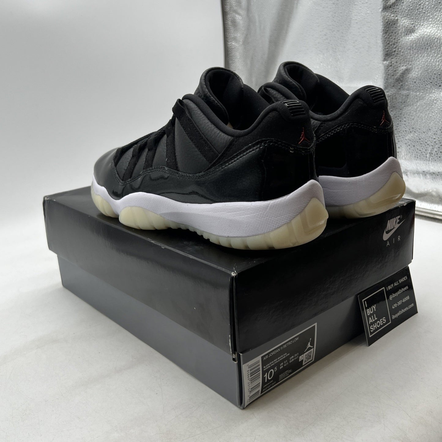 Size 10.5 - Air Jordan 11 Retro Low 72-10 (AV2187-001)