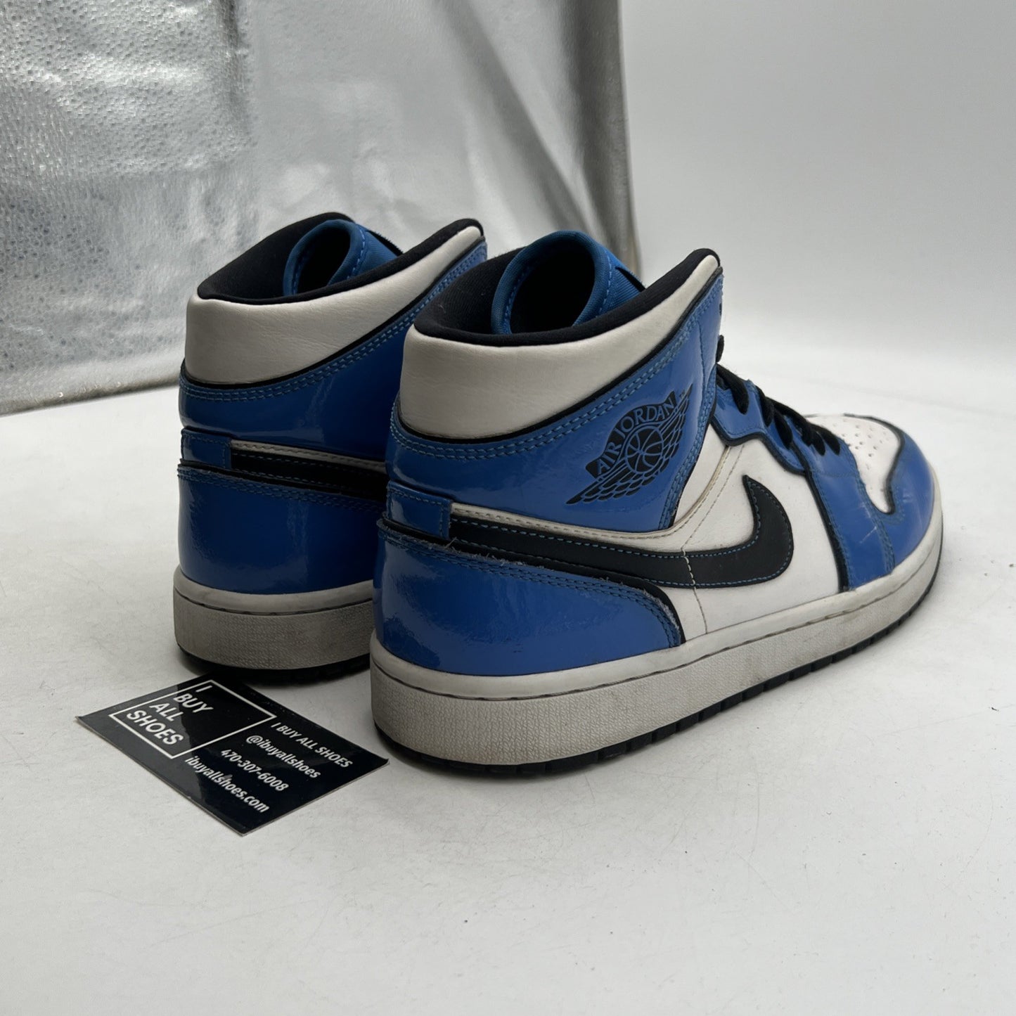 Size 9.5 - Air Jordan 1 SE Mid Signal Blue (DD6834-402)