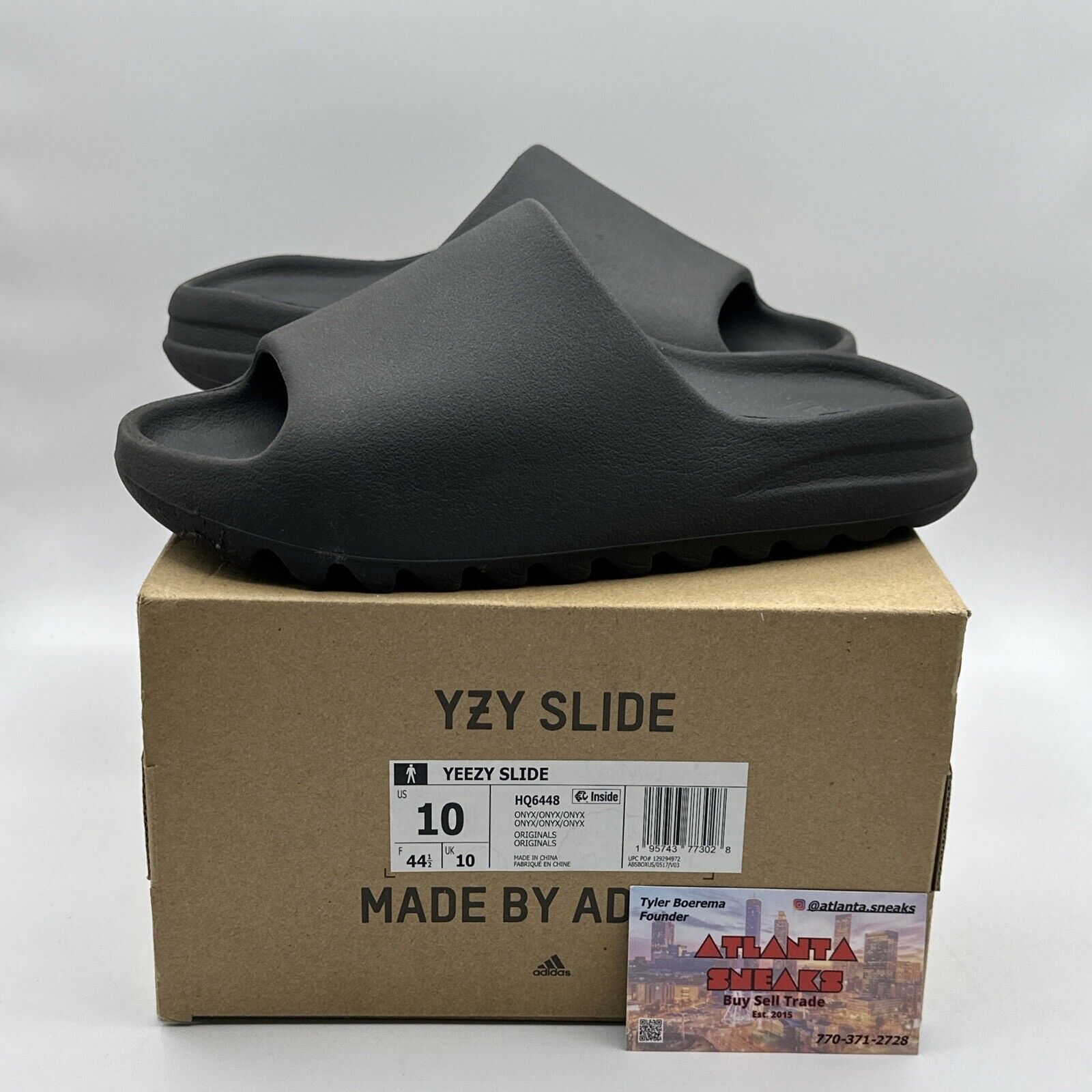 Adidas Yeezy slide Onyx  Size 9 Black Foam Comfy Shoe Kanye West Hype Grey Og