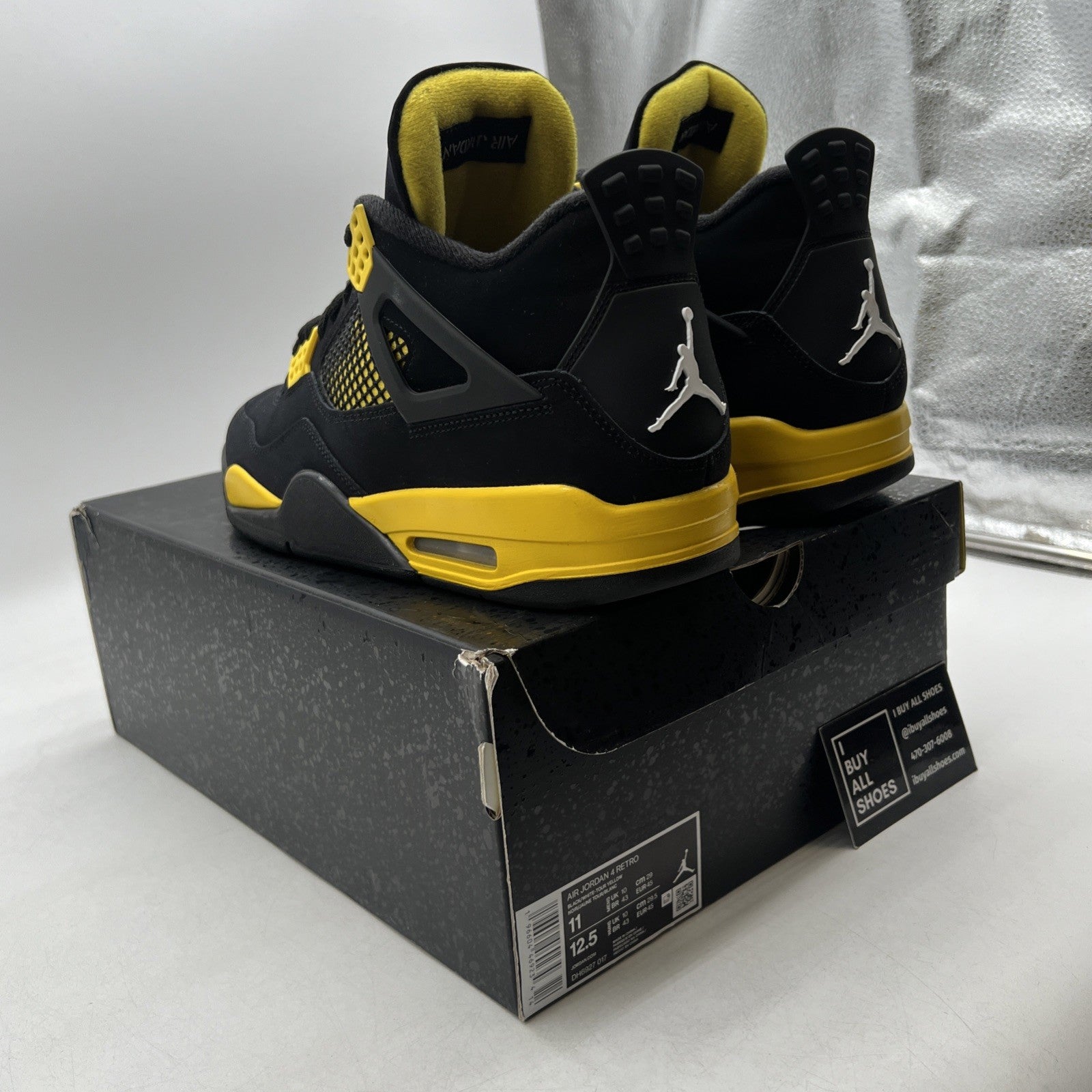 Size 11 - Air Jordan 4 Retro Mid Thunder (DH6927-017)