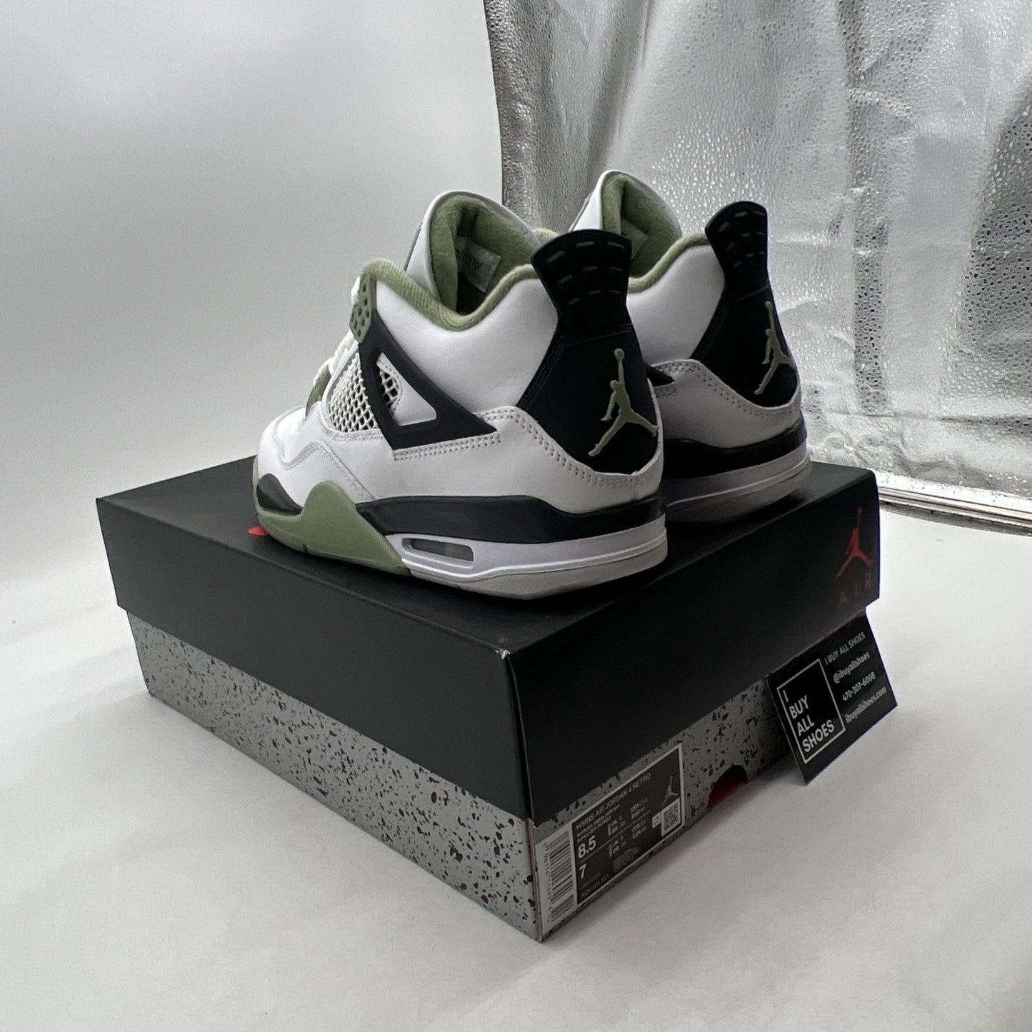 Size 8.5 - Air Jordan 4 Retro Mid Seafoam W (AQ9129-103)