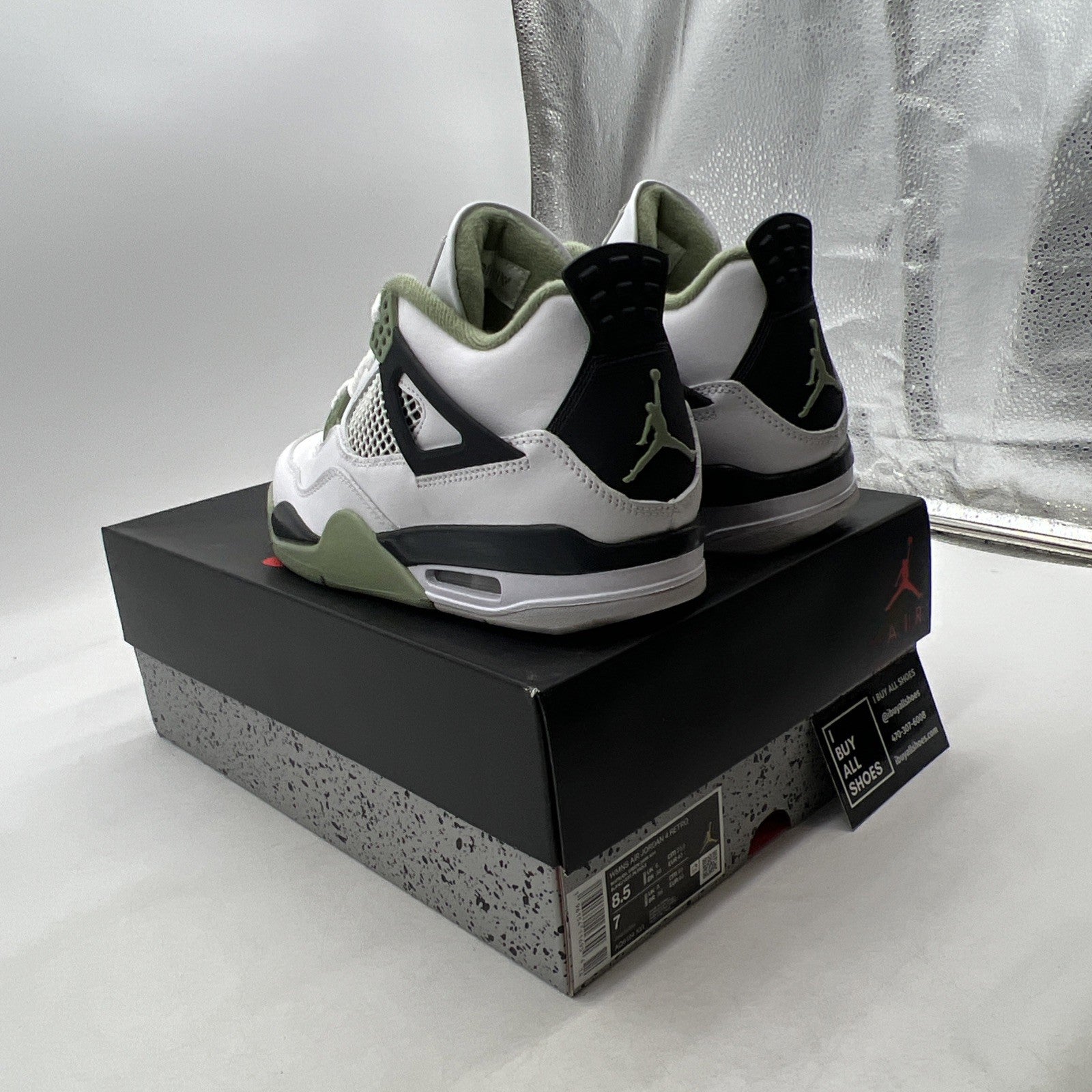 Size 8.5 - Air Jordan 4 Retro Mid Seafoam W (AQ9129-103)