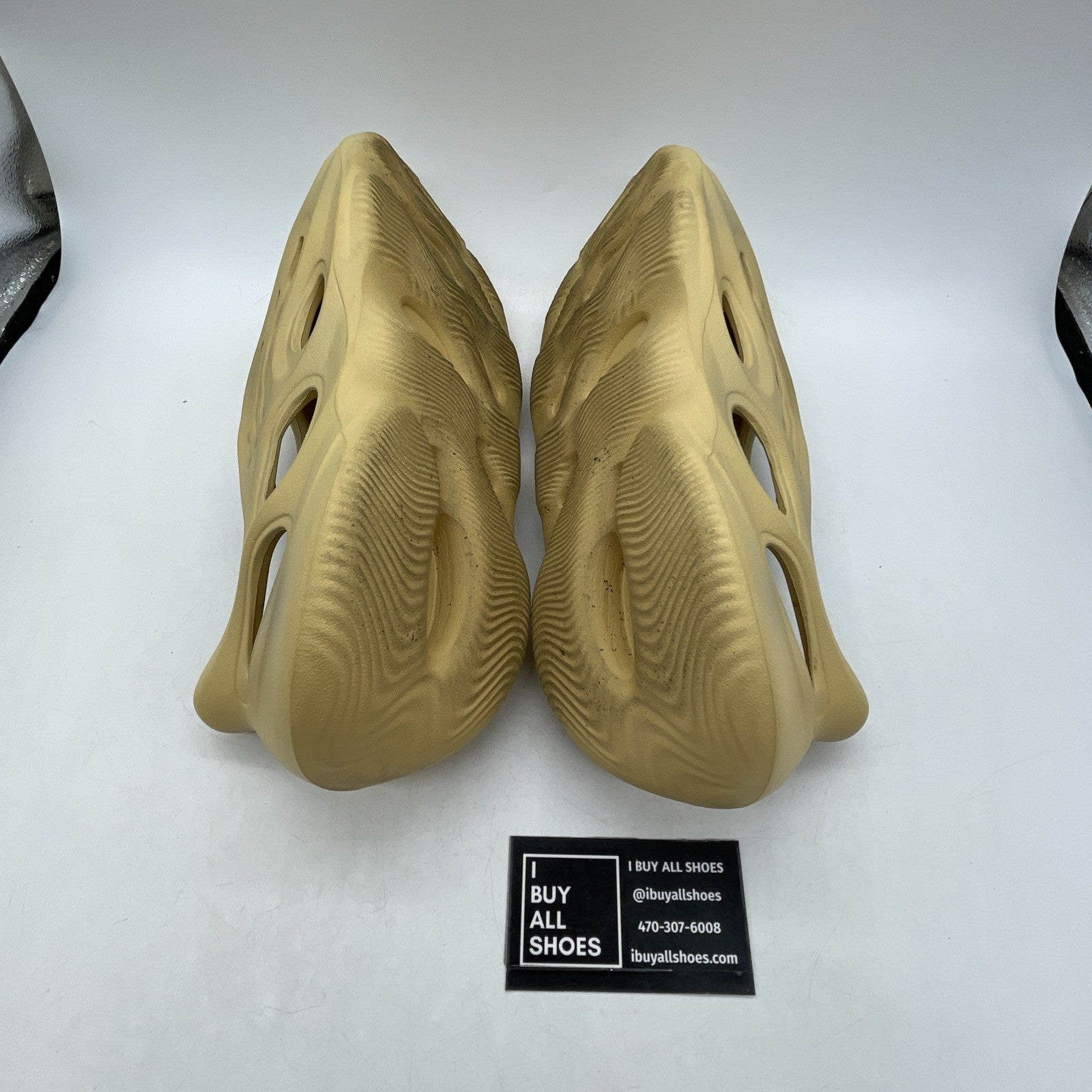 Size 11 - Adidas Yeezy Foam RNNR Sand (GV6843)