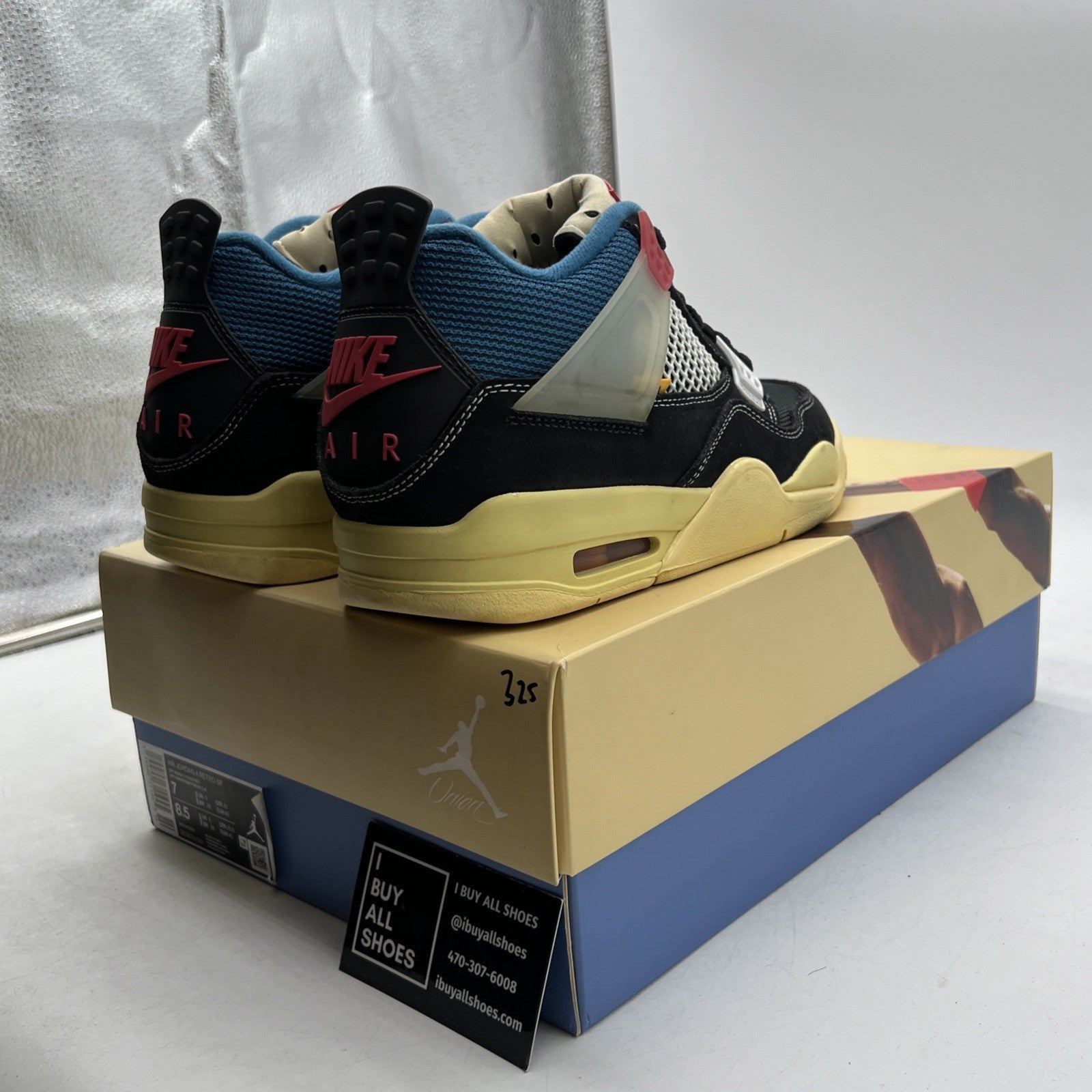 Size 7 - Air Jordan 4 Retro x Union LA Mid Off Noir (DC9533-001)