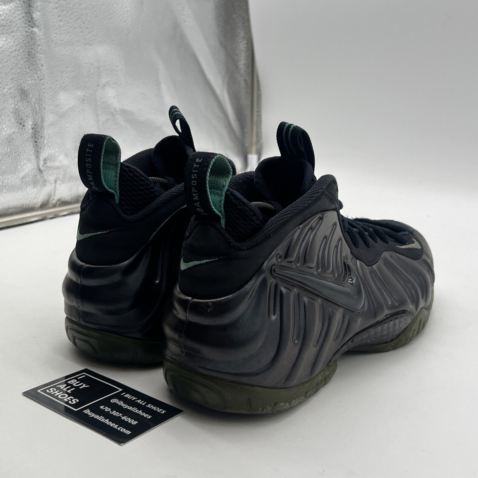 Size 9.5 - Nike Air Foamposite Pro Aqua (624041-402)