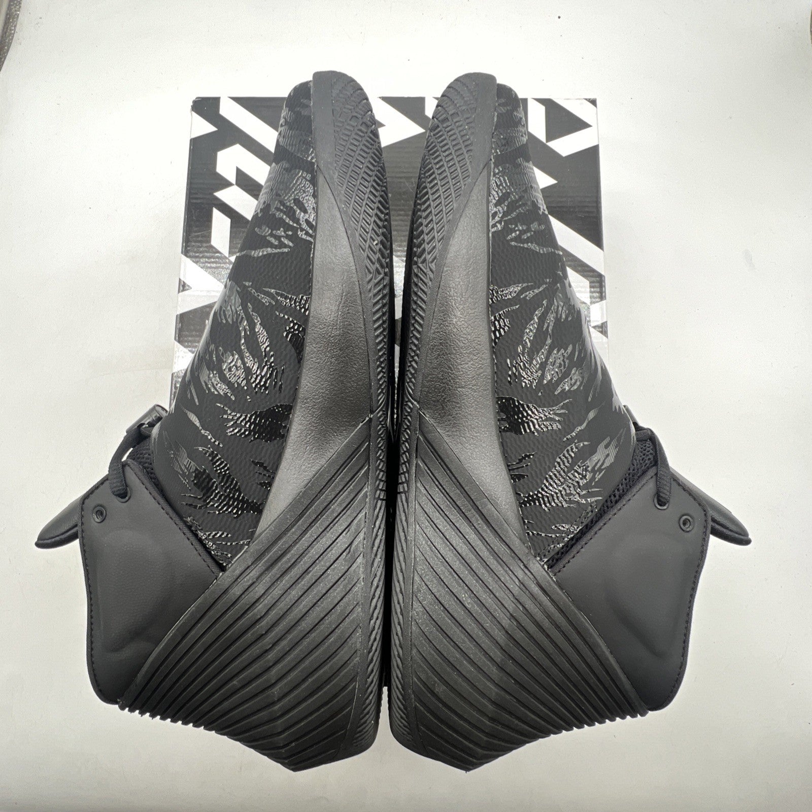 Size 11.5 - Jordan Why Not Zer0.1 TB Low Black Metallic Silver(AQ9682-001)