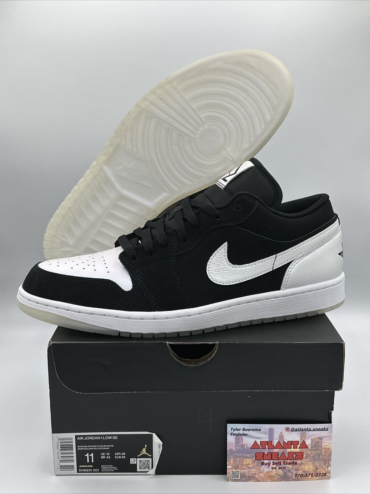 Size 11 - Jordan 1 Low SE Diamond 2022