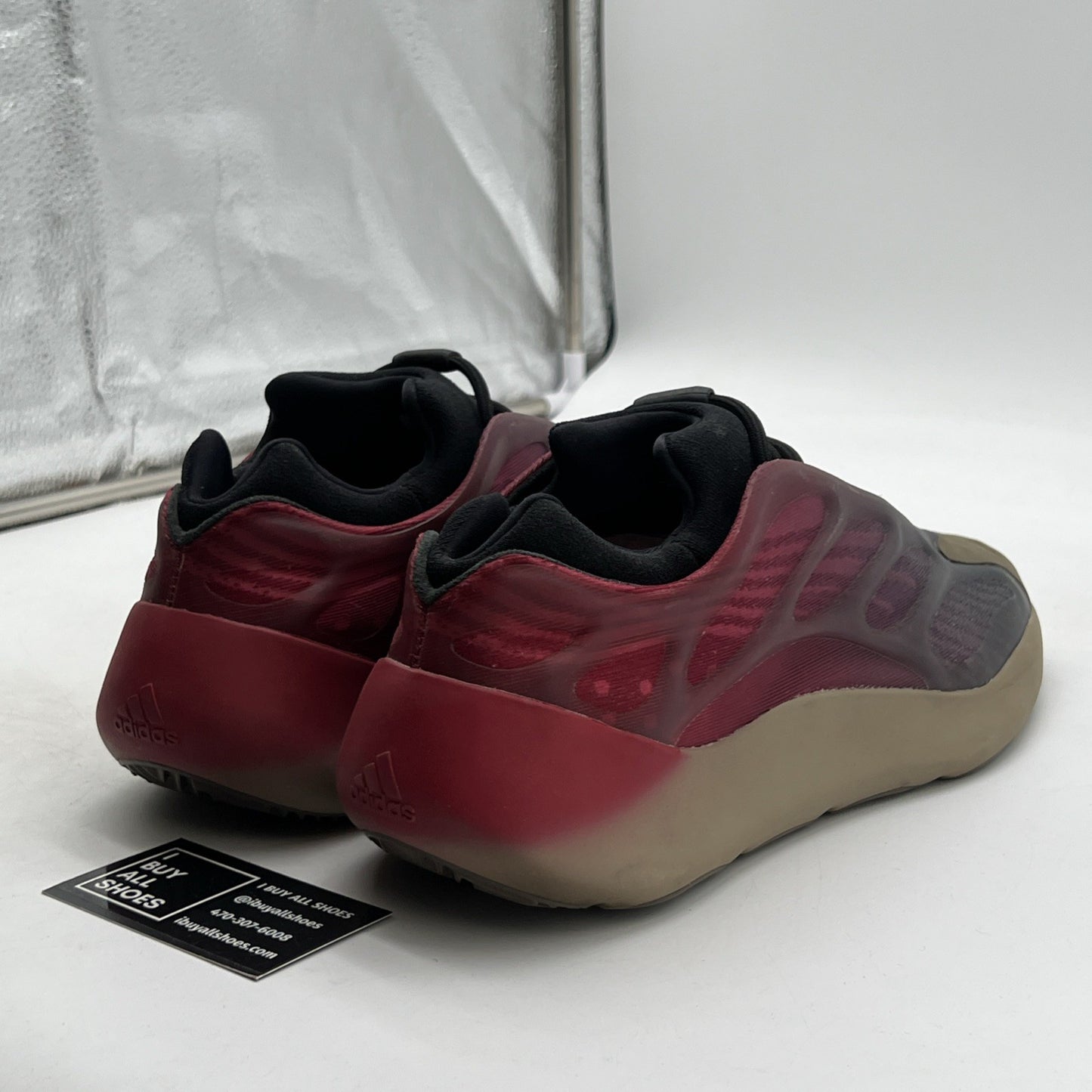 Size 12.5 - adidas Yeezy 700 V3 Fade Carbon (GW1814)