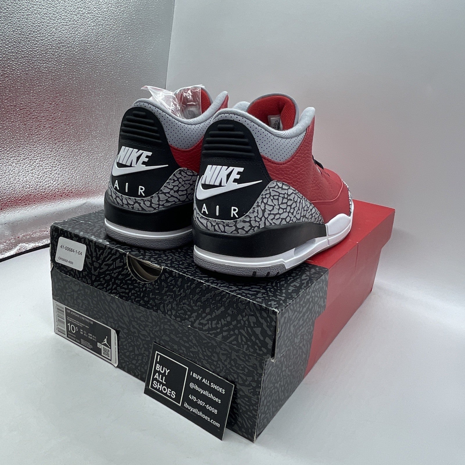 Size 10.5 - Air Jordan 3 Retro SE Mid Unite (CK5692-600)