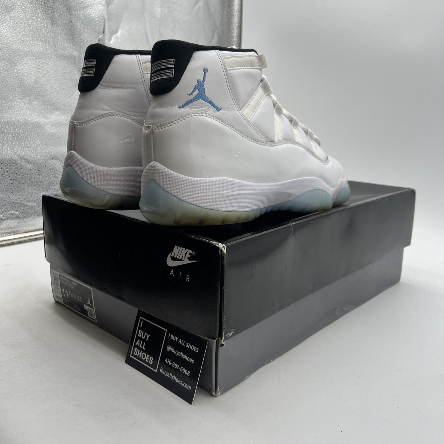 Size 11.5 - Air Jordan 11 Retro 2024 Legend Blue / Columbia (CT8012-104)