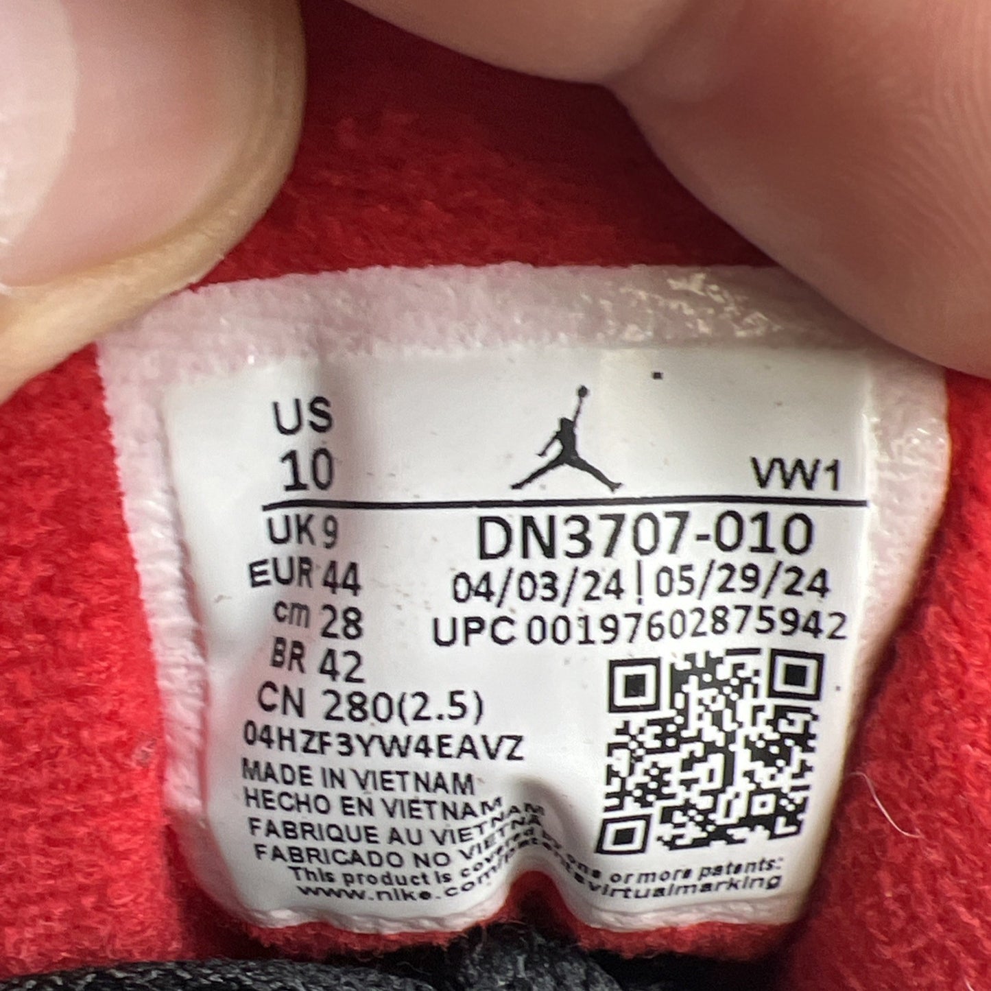 Size 10 - Air Jordan 3 Retro OG 2024 Black Cement (DN3707-010)