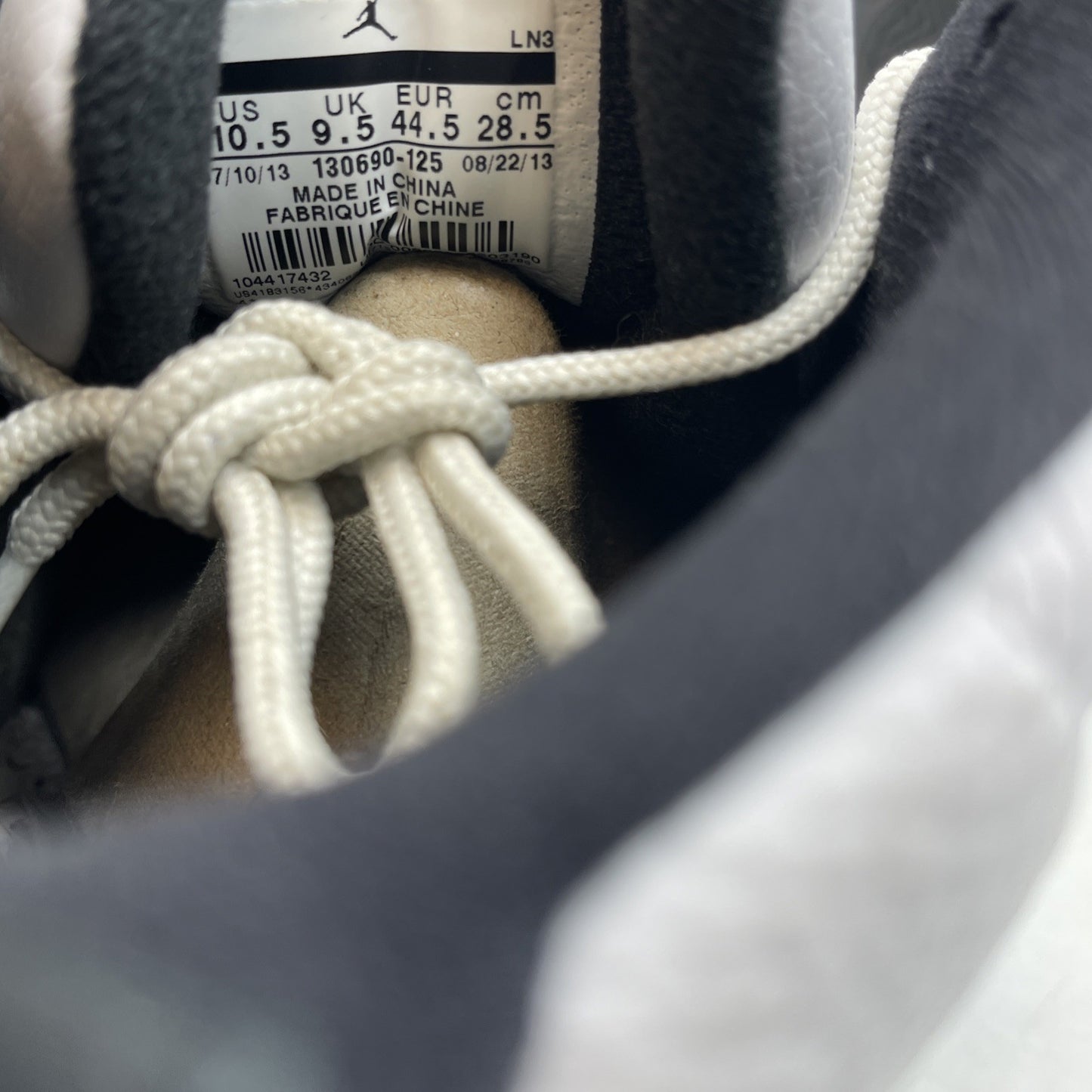 Size 10.5 - Air Jordan 12 Retro taxi release 2013 (130690-125)