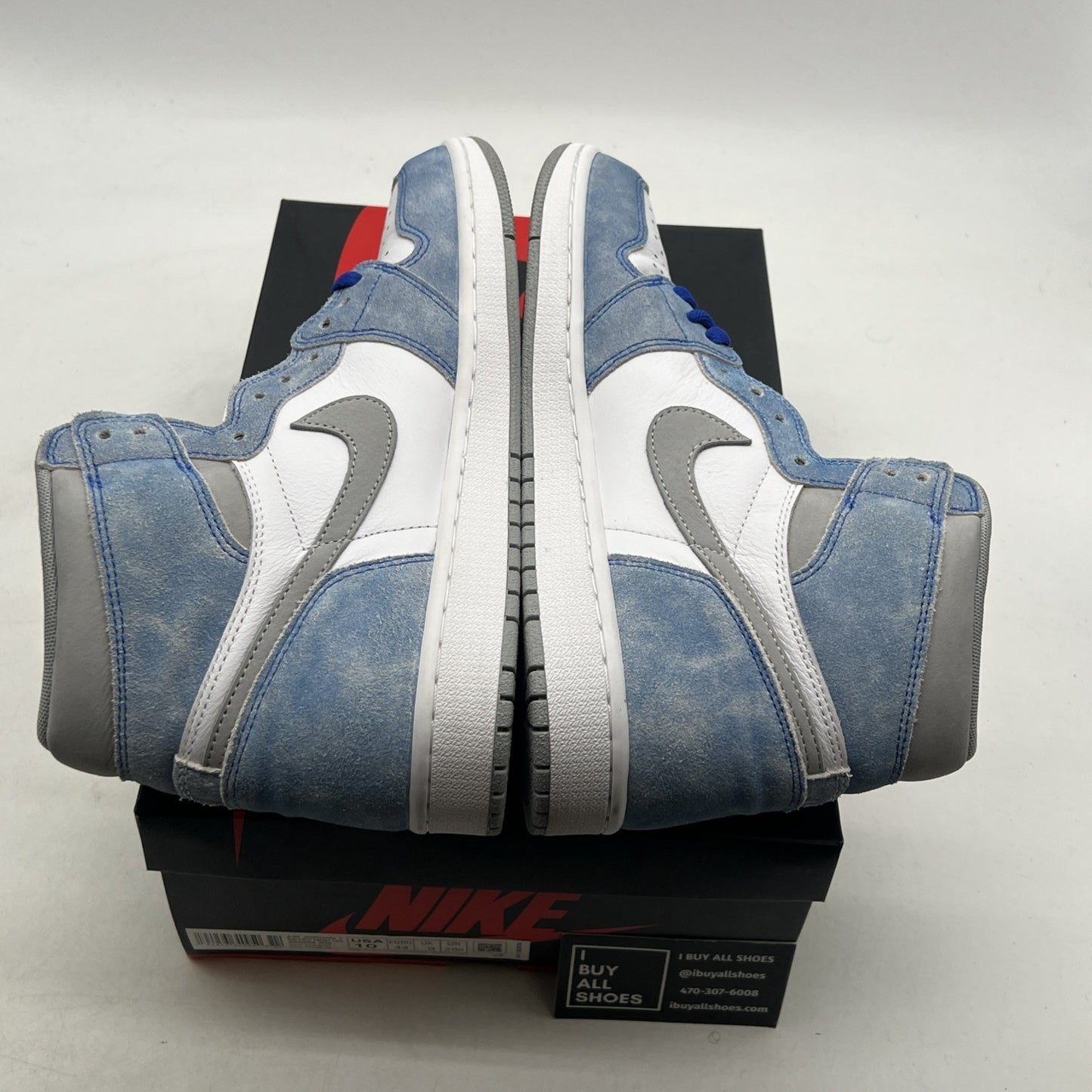 Size 10 - Air Jordan 1 Retro OG High Hyper Royal (555088-402)