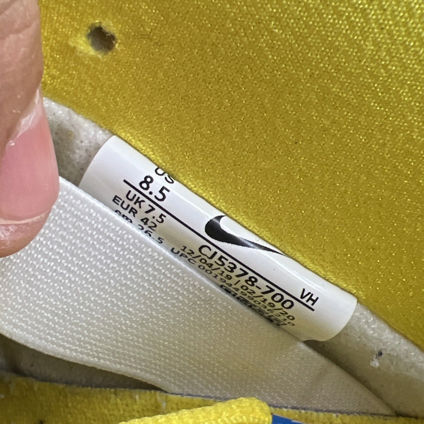 Size 8.5 - Nike Dunk Low SB x Grateful Dead Yellow Bear (CJ5378-700)