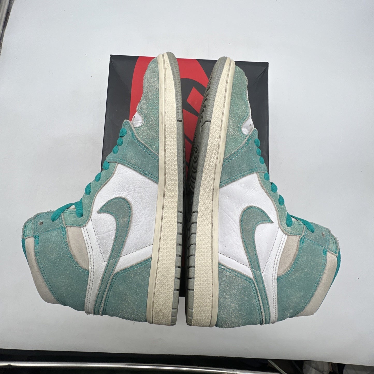 Size 8 - Air Jordan 1 Retro OG High Turbo Green (555088-311)