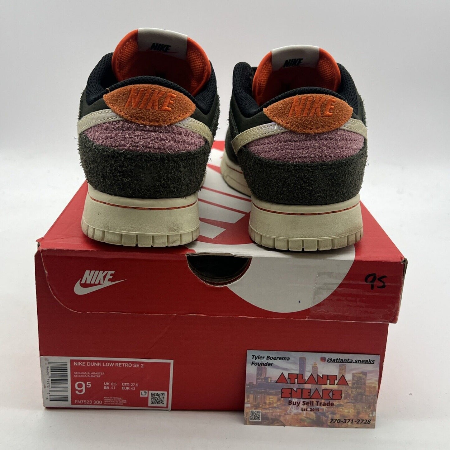 Size 9.5 - Nike Dunk SE Low Gone Fishing - Rainbow Trout (FN7523-400)