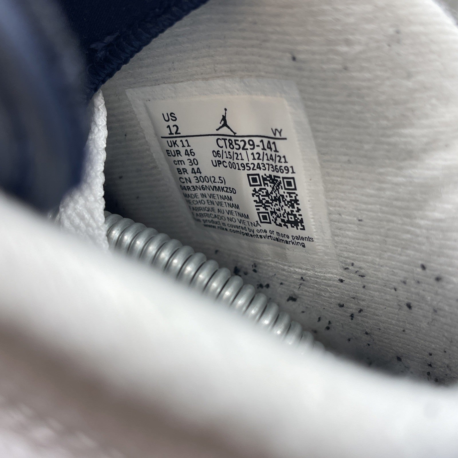 Size 12 - Jordan 6 Retro Midnight Navy White Leather (CT8529-141)