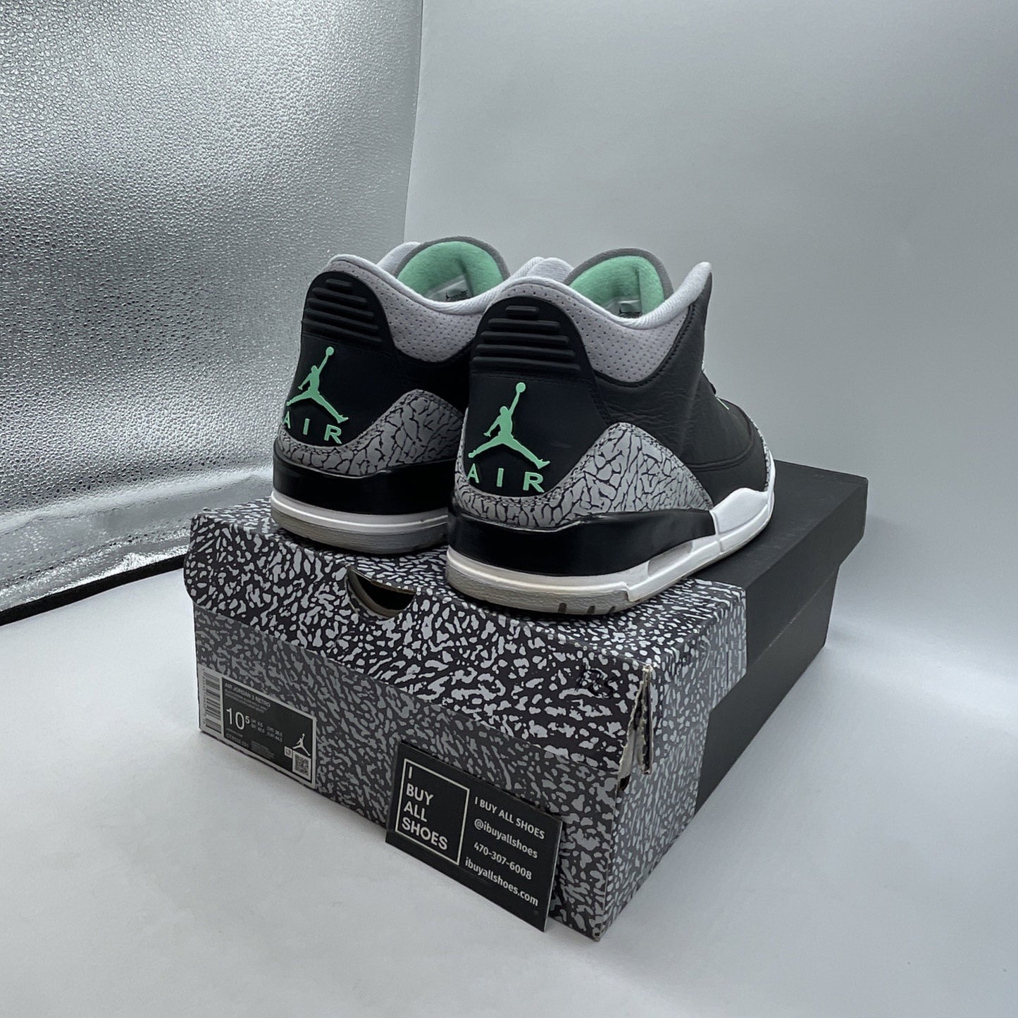 Size 10.5 - Air Jordan 3 Retro Green Glow (CT8532-031)