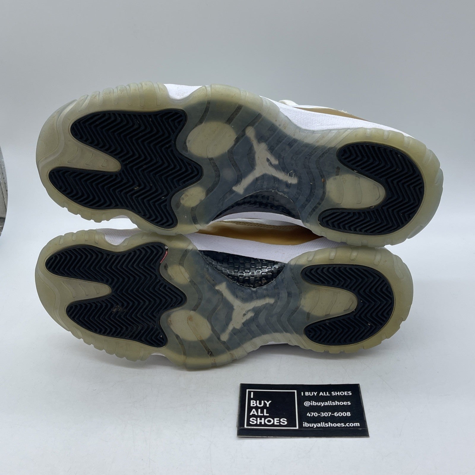 Size 9.5 - Air Jordan 11 Retro Low Closing Ceremony Gold White (528895-103)
