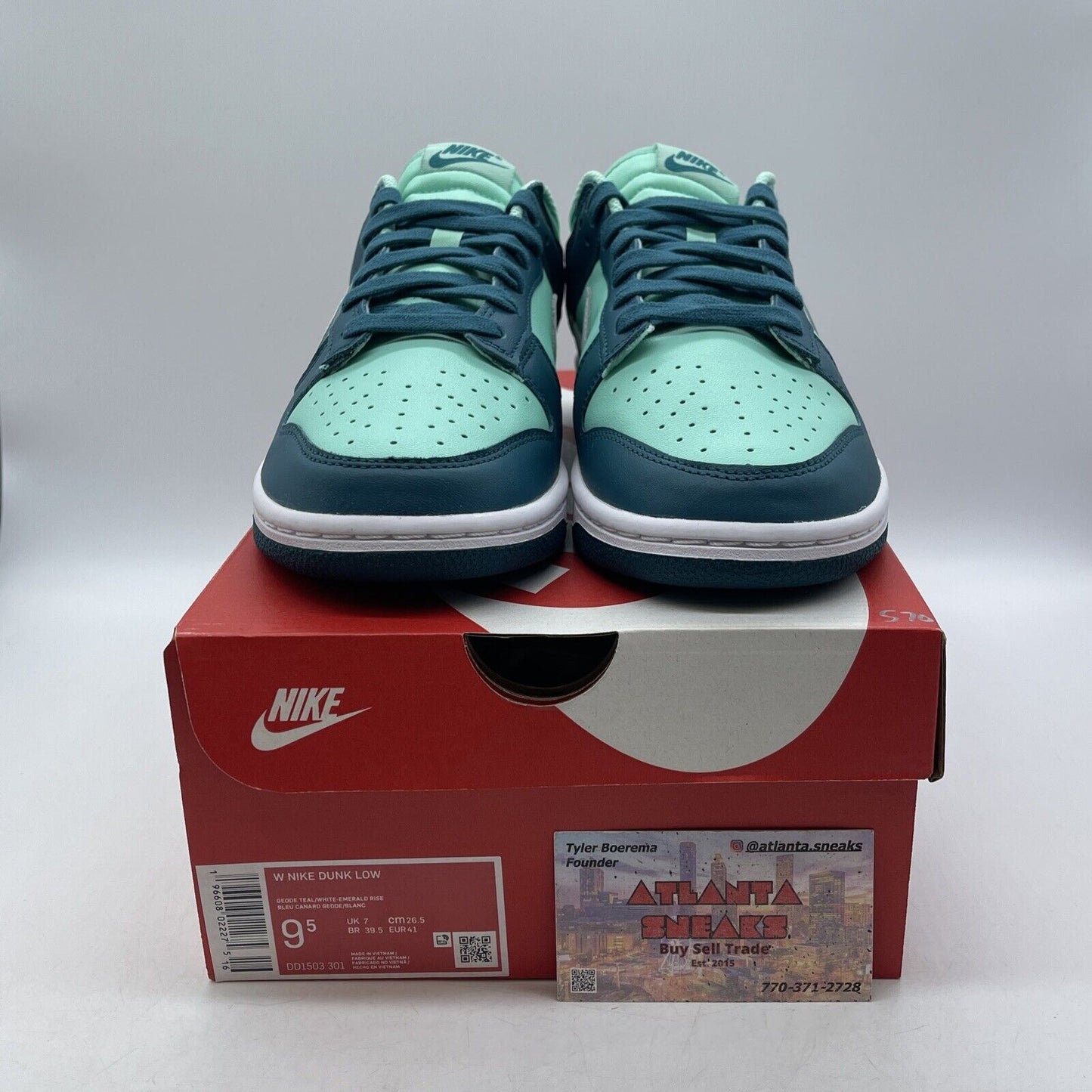 Size 9.5 - Nike Dunk Low Geode Teal Blue White Leather (DD1503-301)