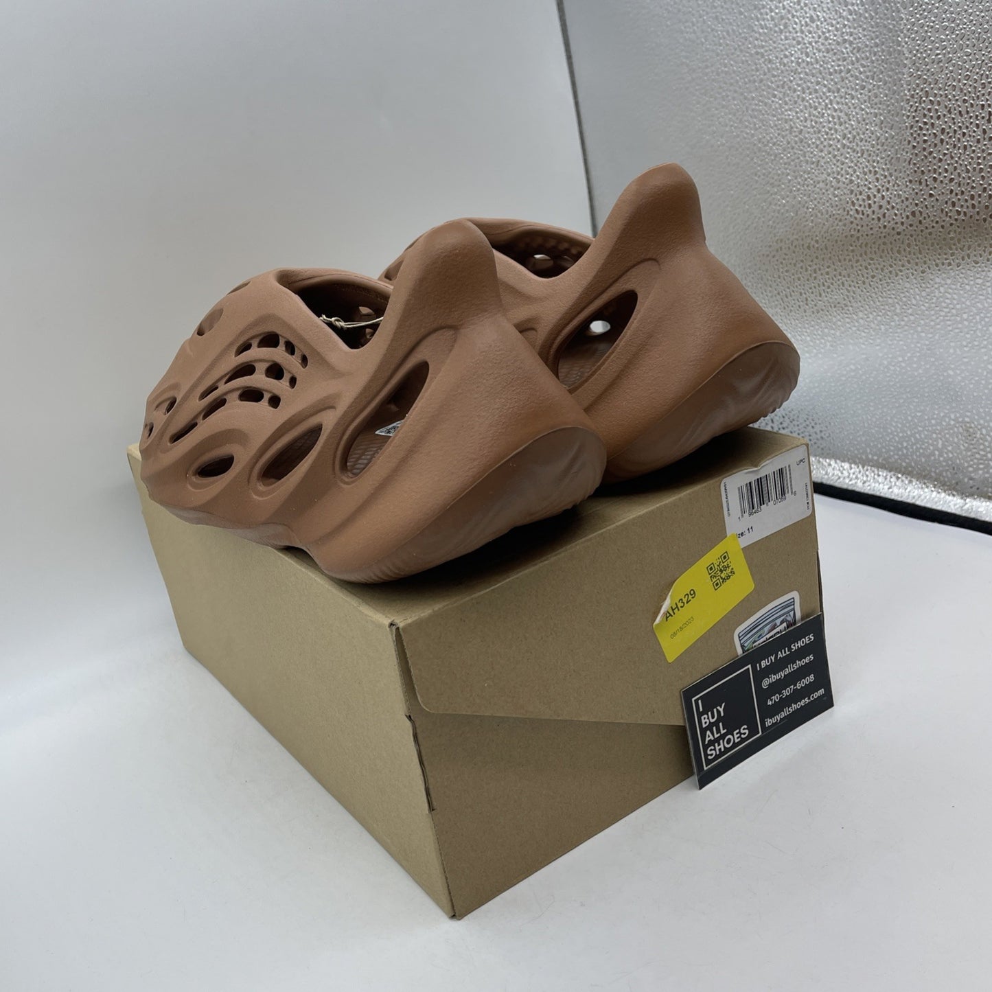 Size 11 - Adidas Yeezy Foam Runner "Clay Red" Rubber (HP5335)