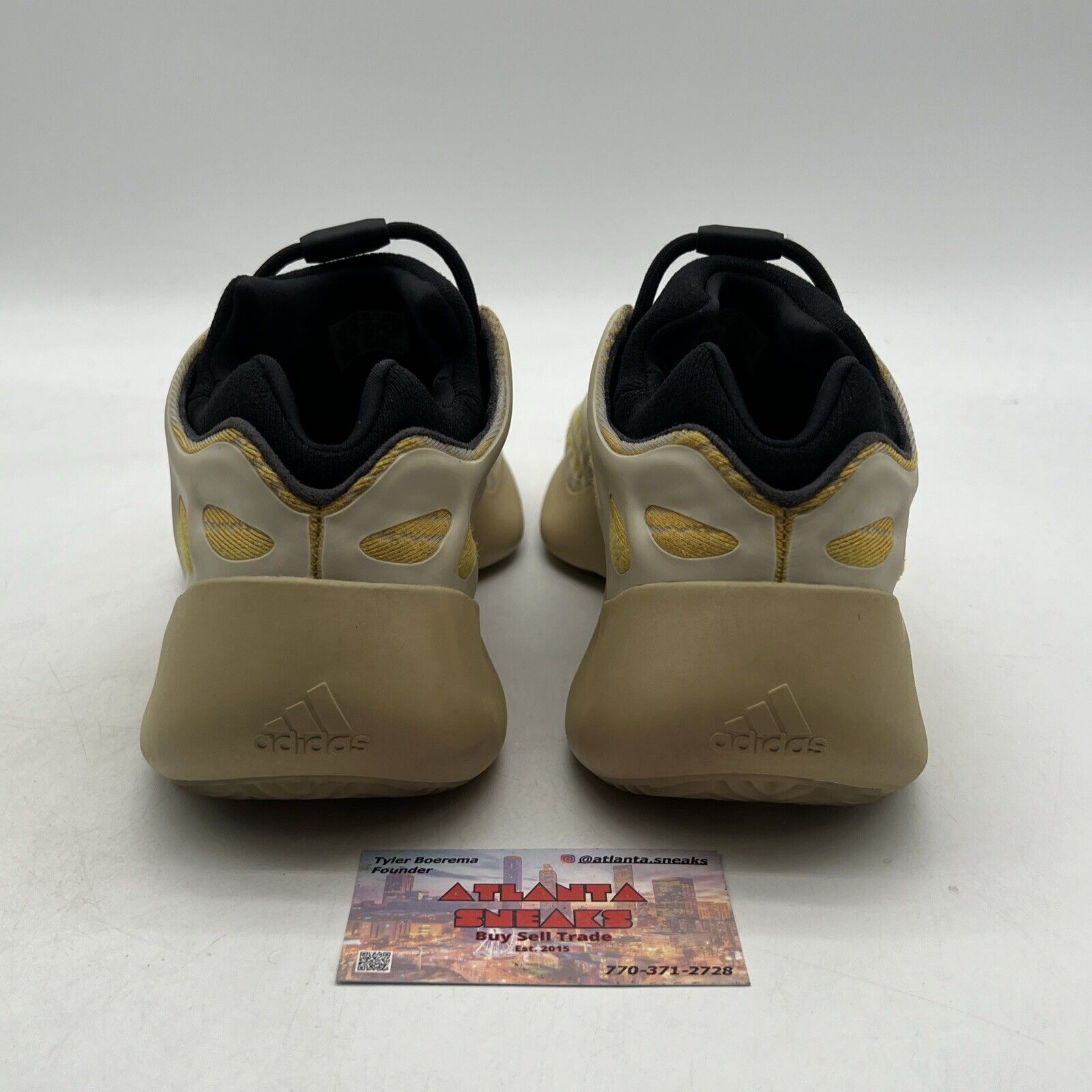 Size 11 - adidas Yeezy 700 V3 Safflower (G54853)
