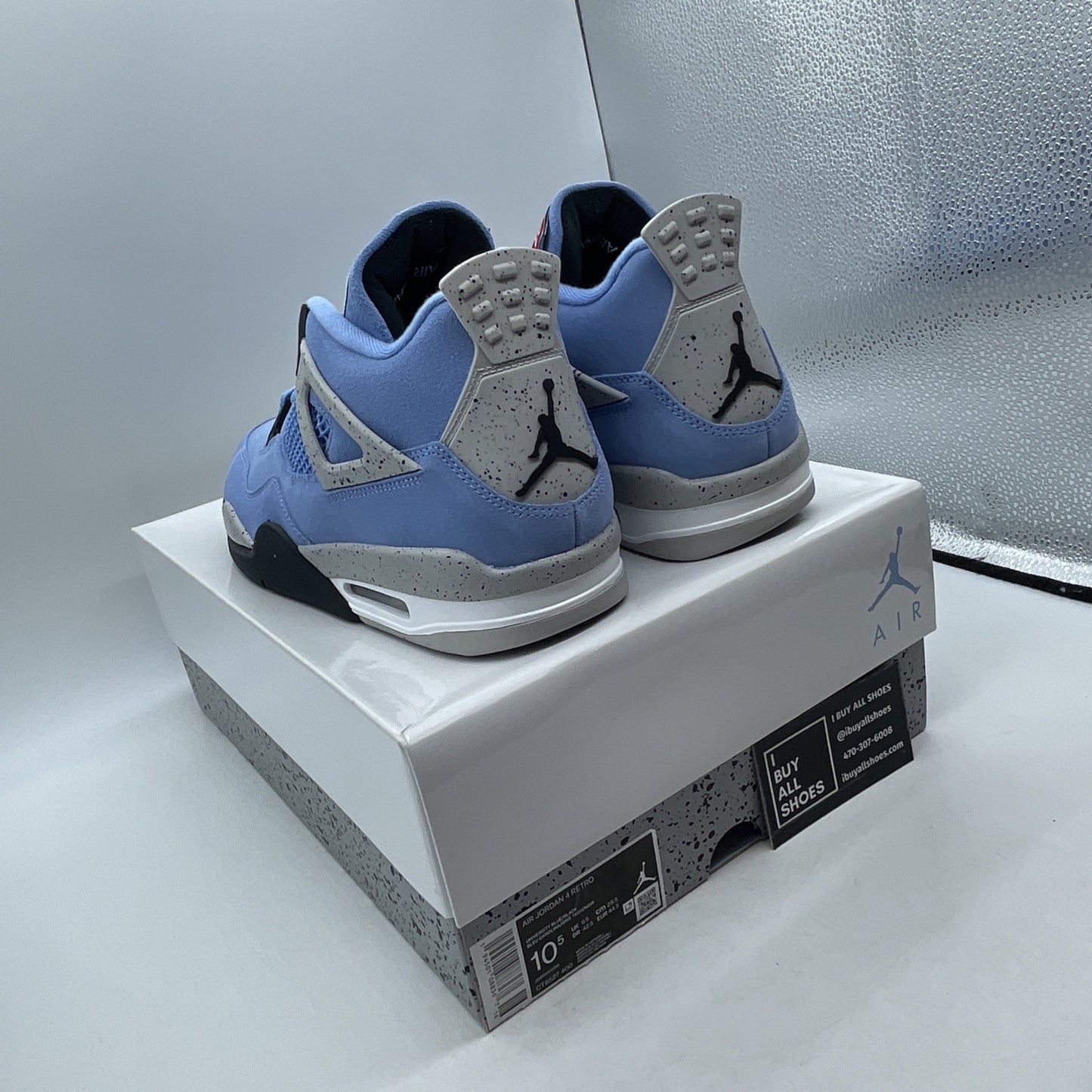 Size 10.5 - Air Jordan 4 Retro Mid University Blue (CT8527-400)