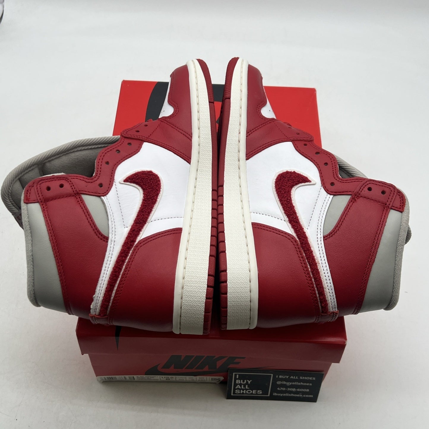 Size 8.5W - Air Jordan 1 OG High Newstalgia Chenille W (DJ4891-061)