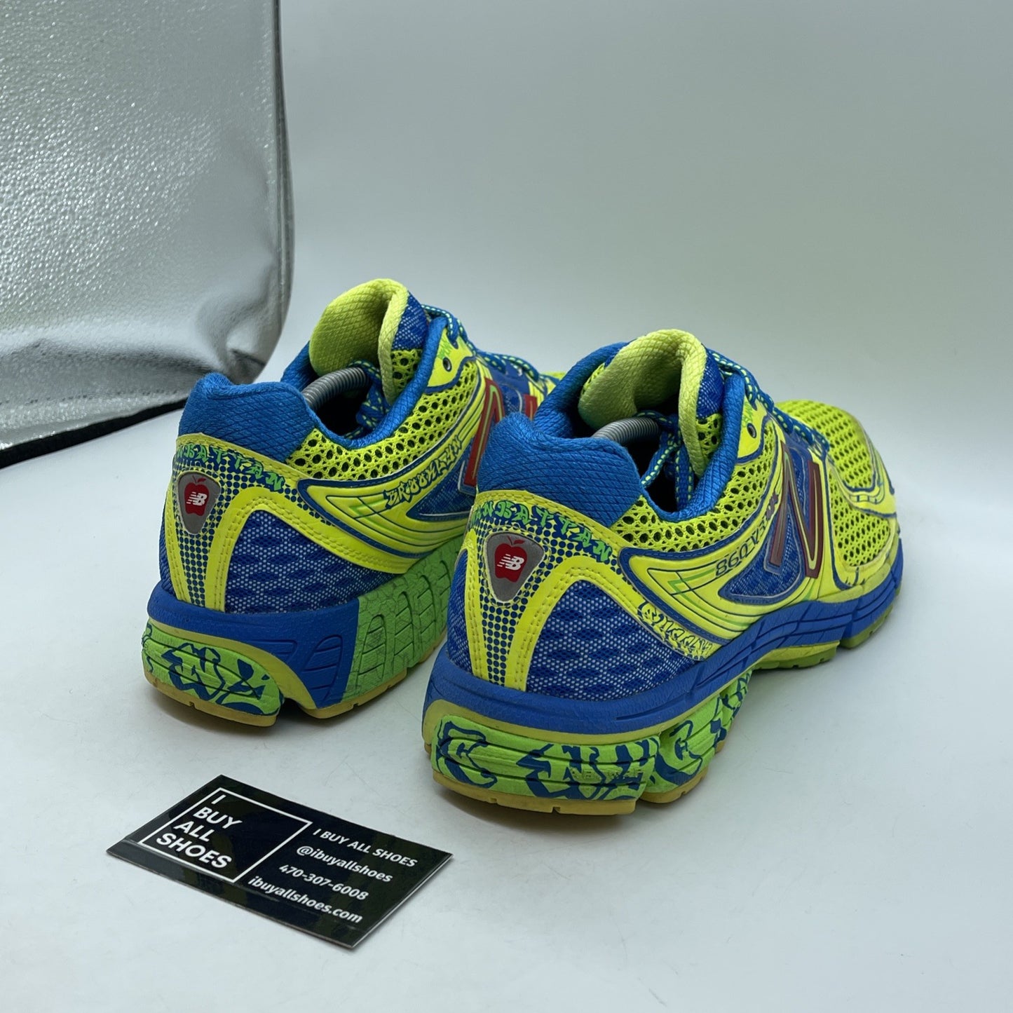 Size 12.5 - NYC Marathon New Balance - Blue Red Suede (M860NYC3)