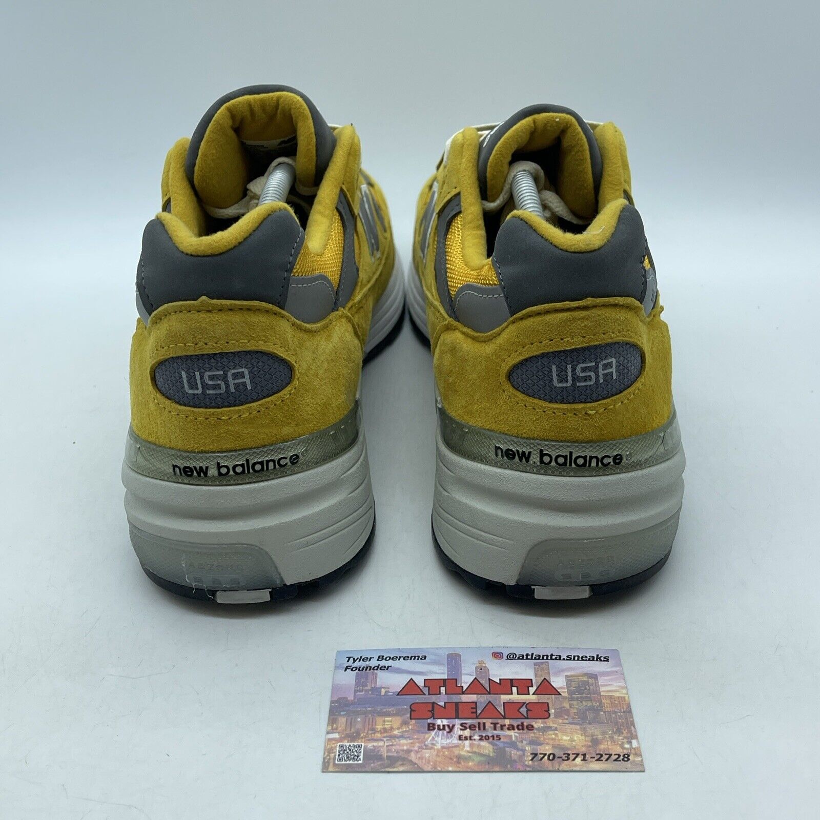 Size10.5 - New Balance 992 Made in USA Gold Cream Yellow Suede Leather (M992BB)