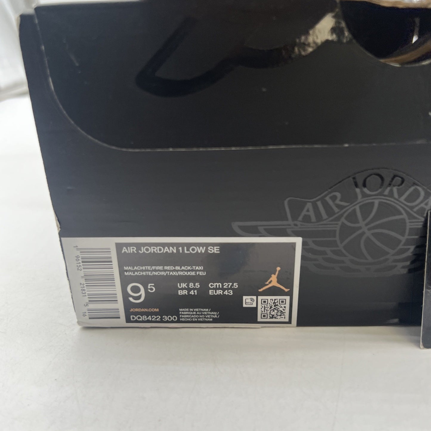 Size 9.5 - Air Jordan 1 SE Low Christmas (DQ8422-300)