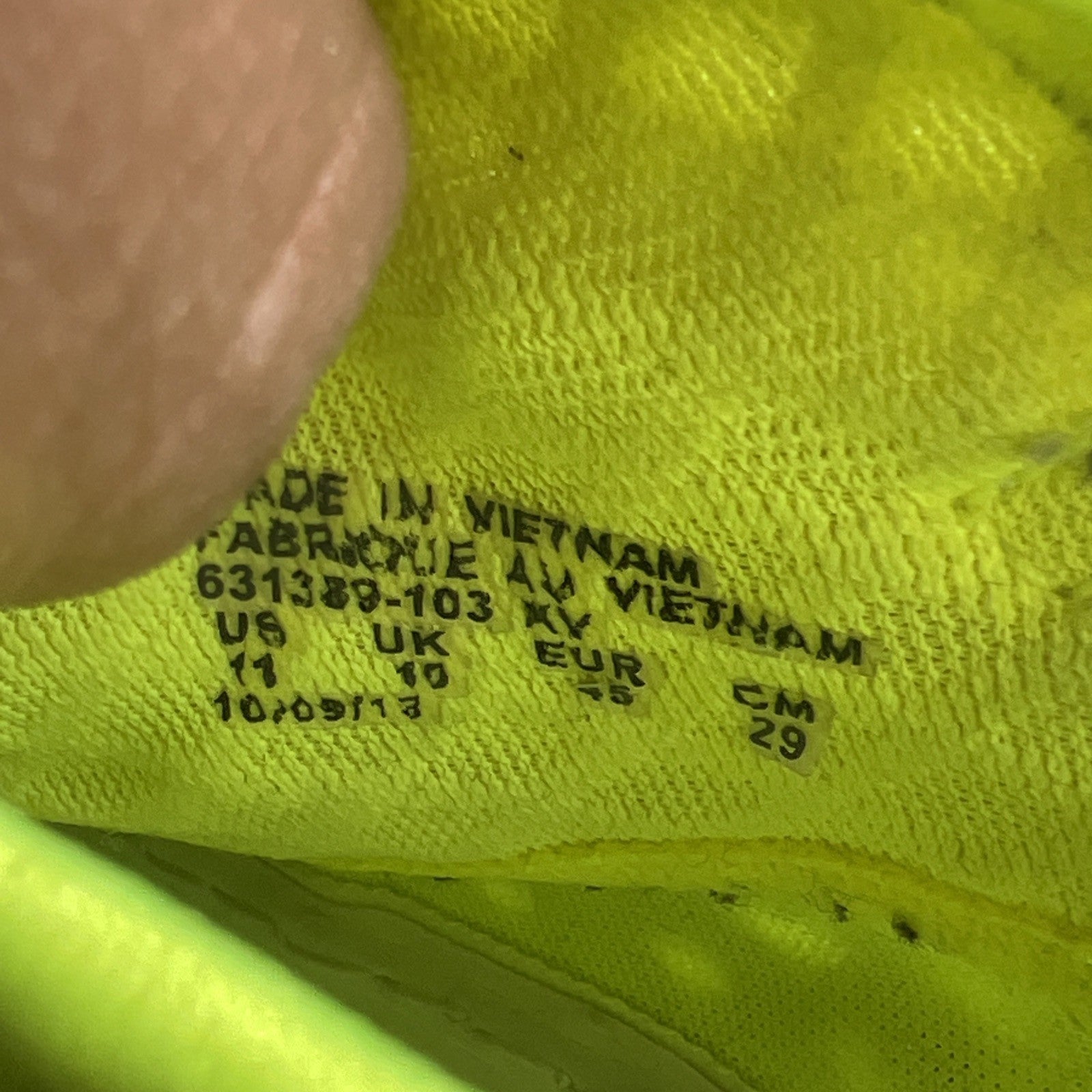 Size 11 - Nike SolarSoft Costa Low White Volt (631389-103)