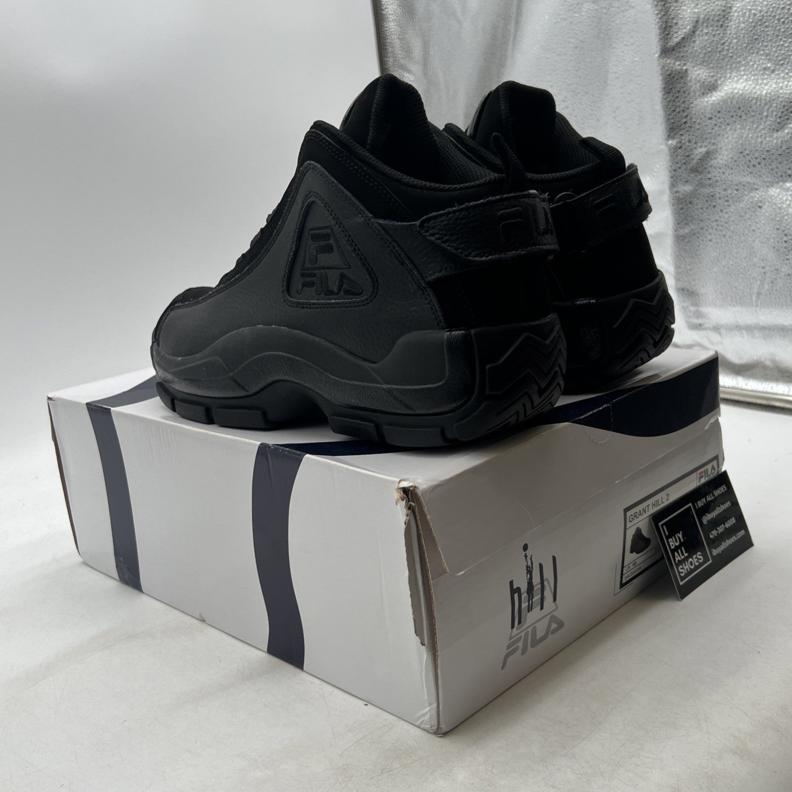 Size 11 - FILA 96 TRIPLE BLACK (1BM01357-001)