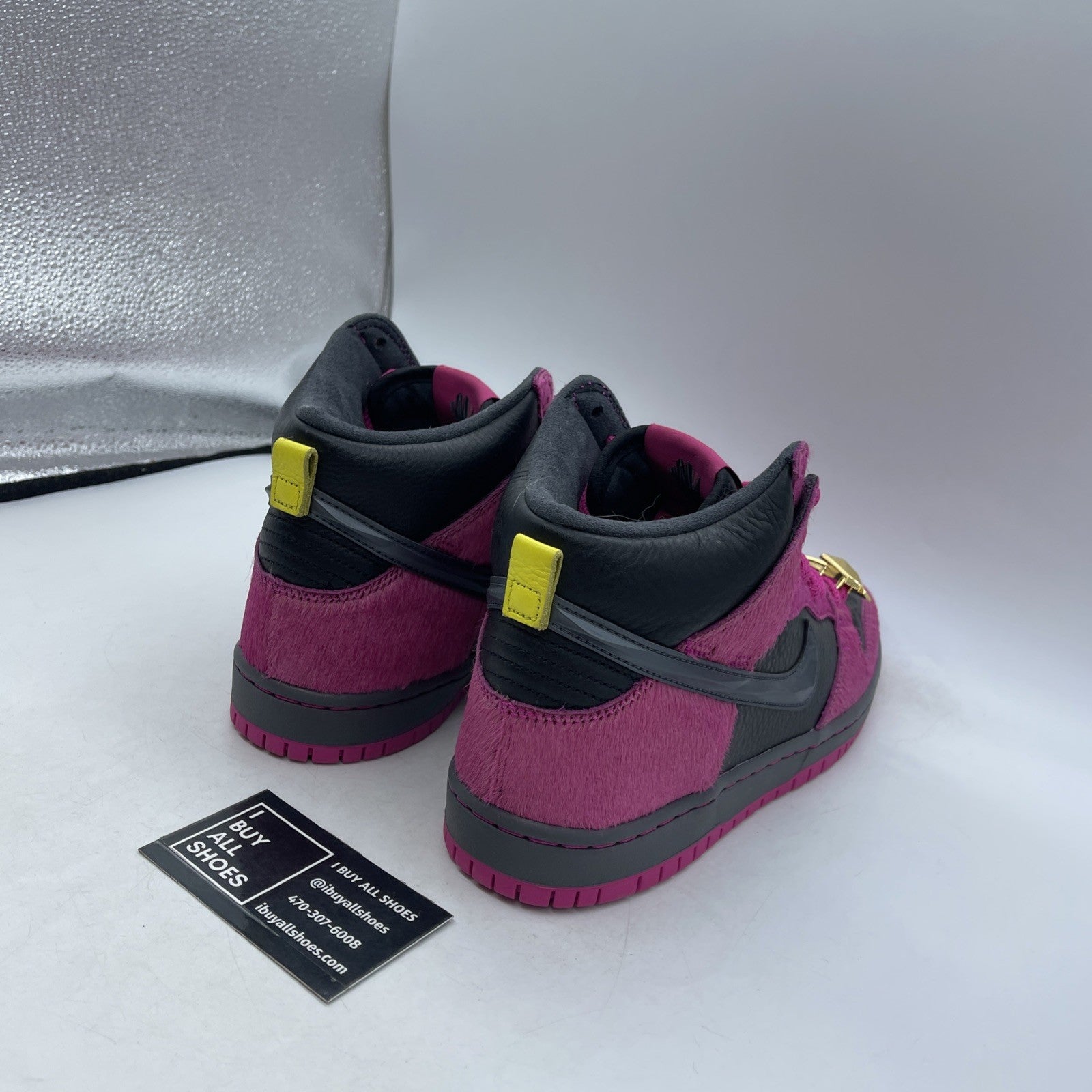 Size 8 - Nike Run The Jewels x Dunk SB High 4/20 (DX4356-600)