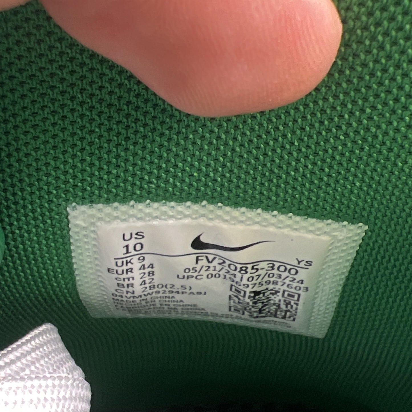 Size 10 - Nike Terminator Friends & Family High Yardrunners Pack (FV2085-300)