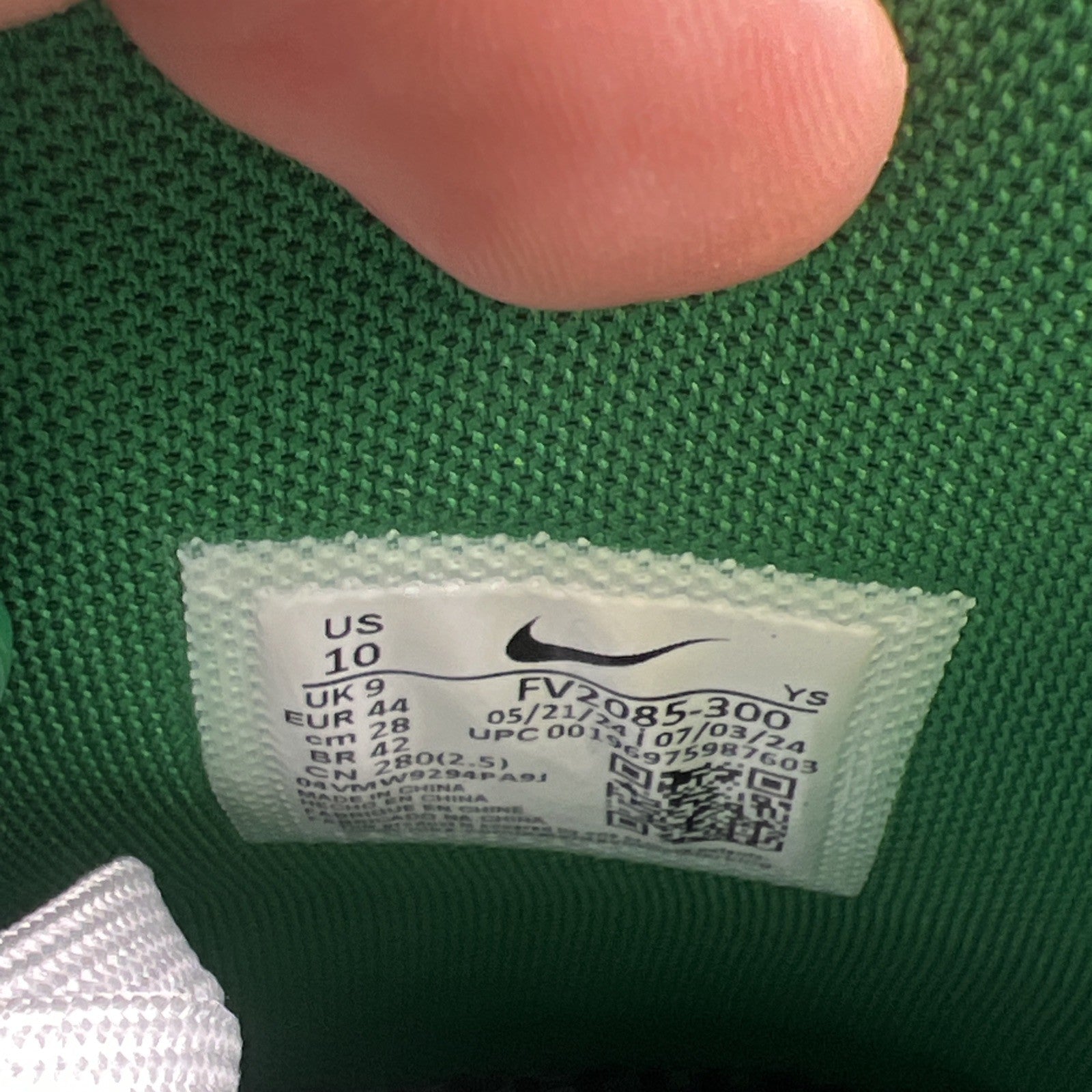 Size 10 - Nike Terminator Friends & Family High Yardrunners Pack (FV2085-300)