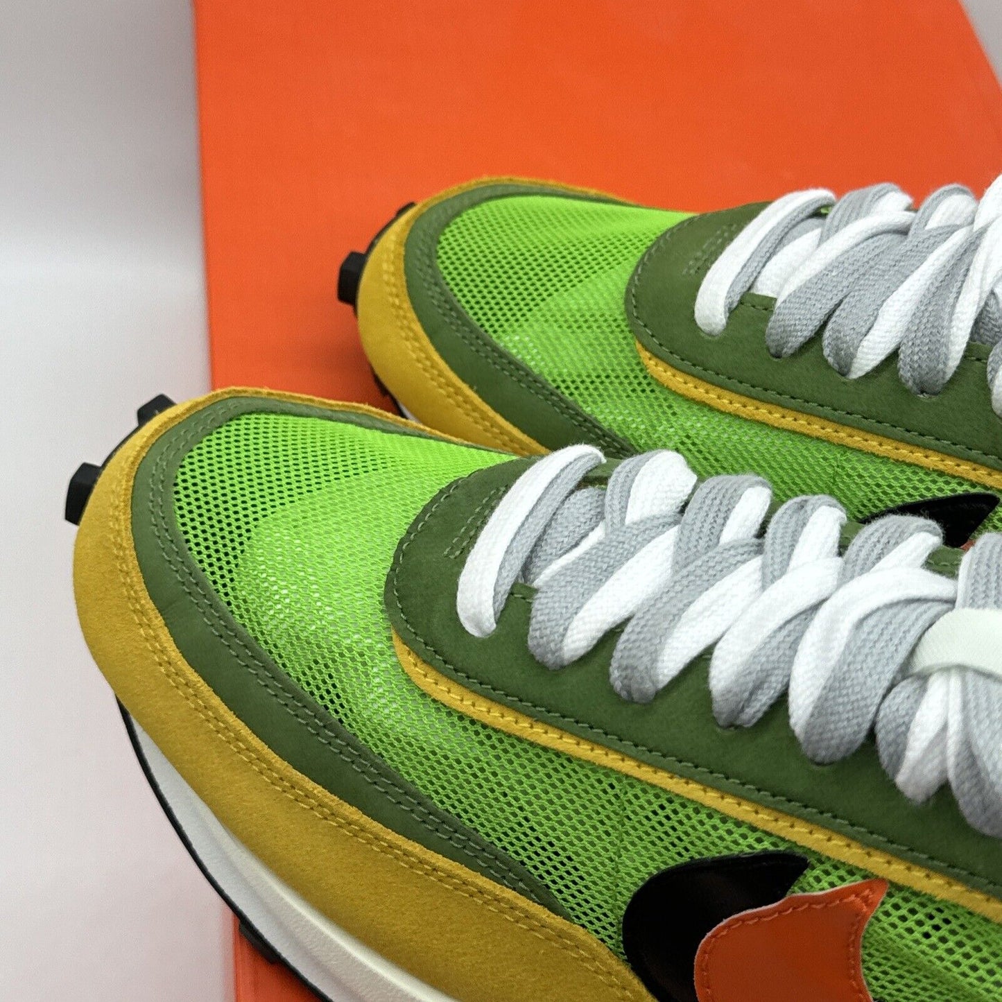 Size 11 - Nike LDWaffle x Sacai Green Gusto 2019 Orange Yellow Suede Ds Bright