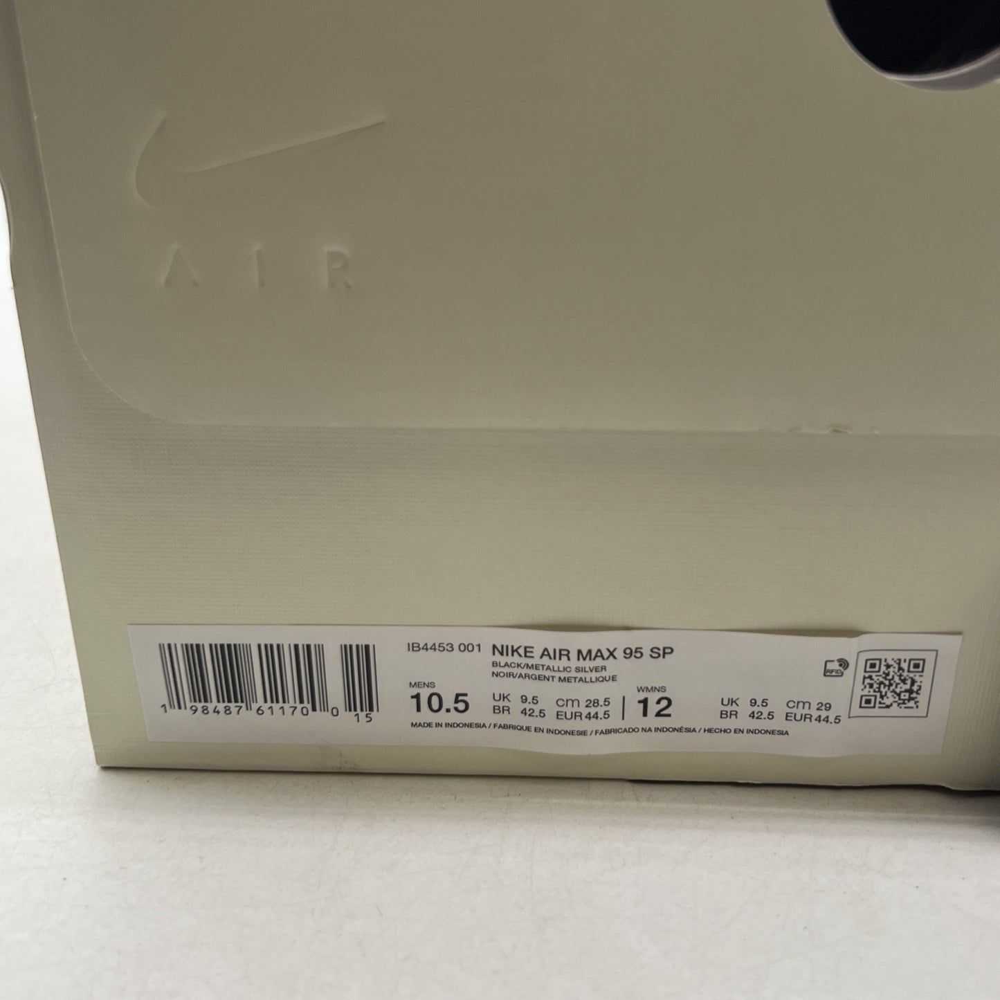 Size 10.5 - Nike Undefeated x Air Max 95 Black (IB4453-001.)