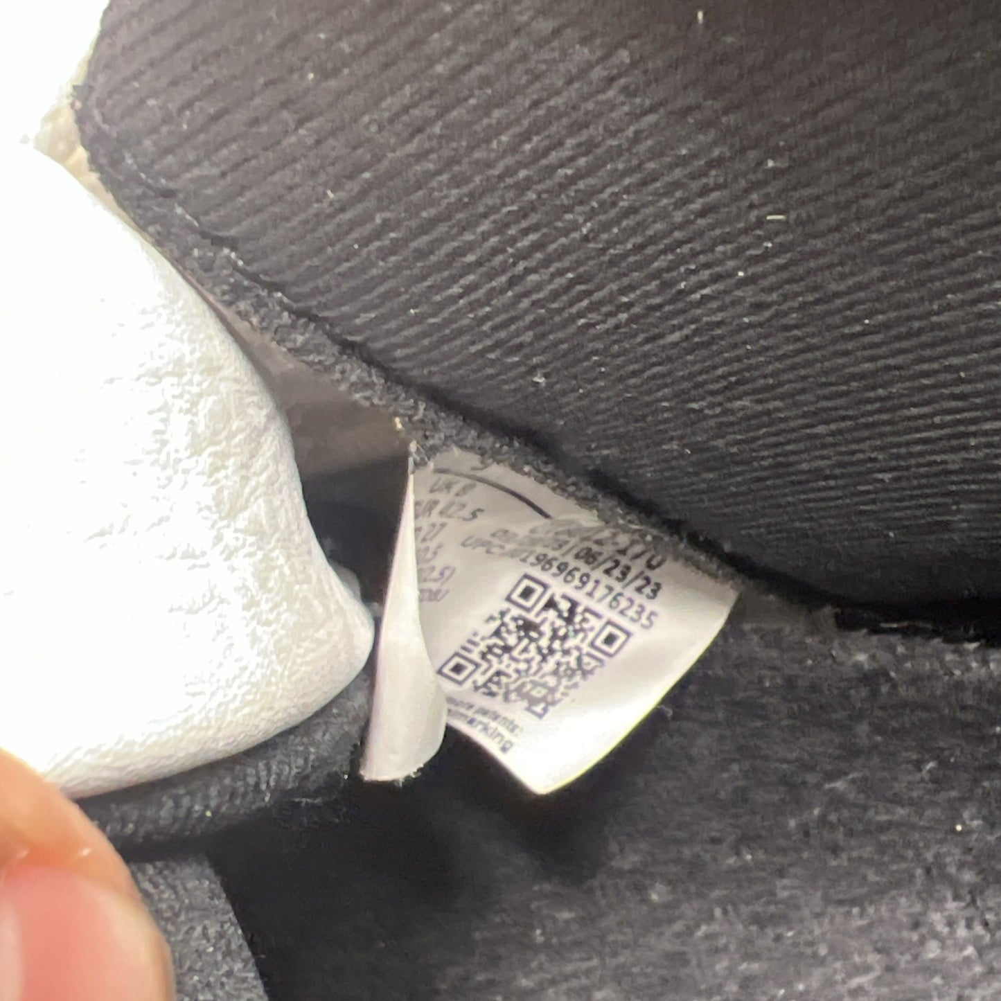 Size 9 - Air Jordan 11 Retro Mid Gratitude / Defining Moments (CT8012-170)