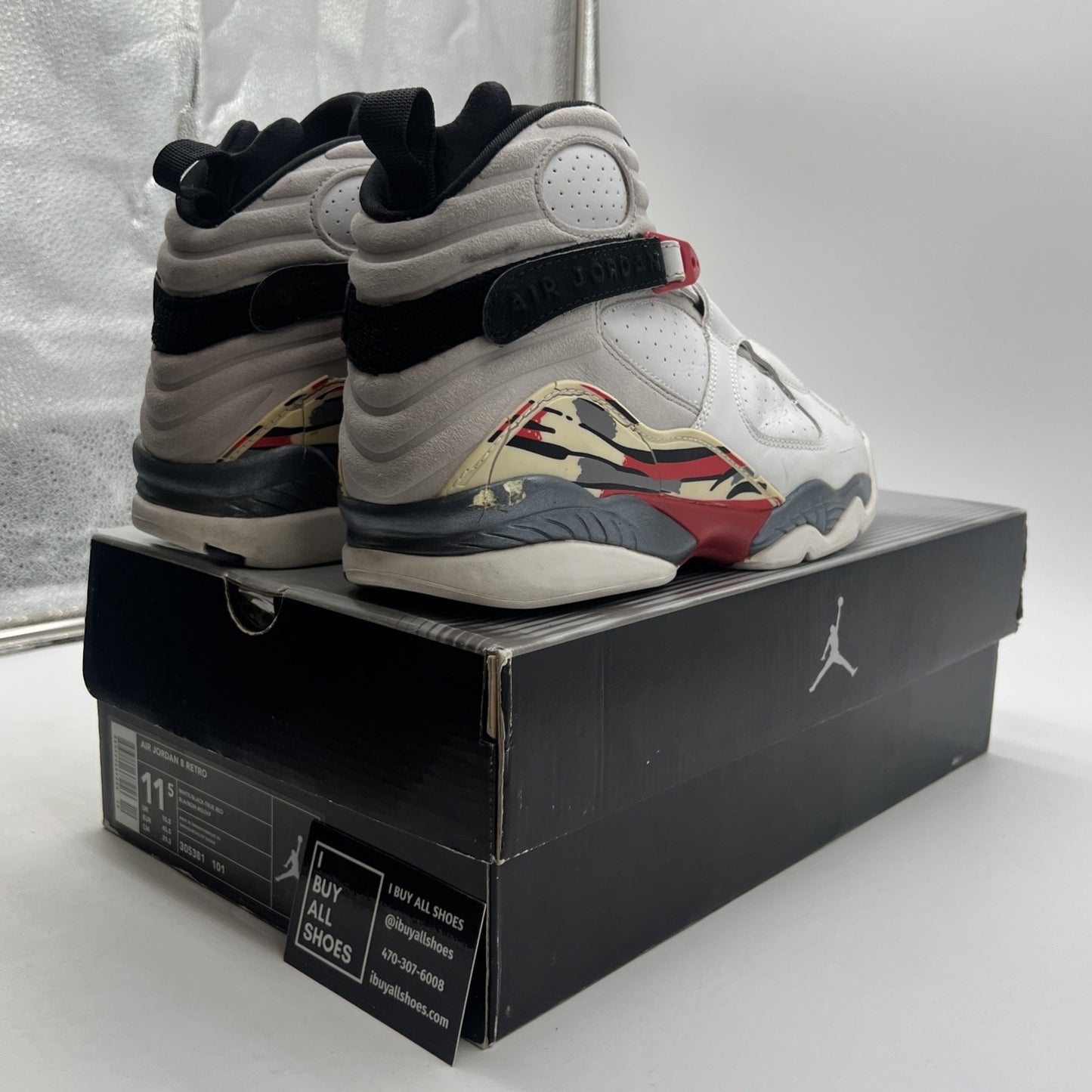 Size 11.5 - Air Jordan 8 Retro 2003 Bugs Bunny (305381-101)