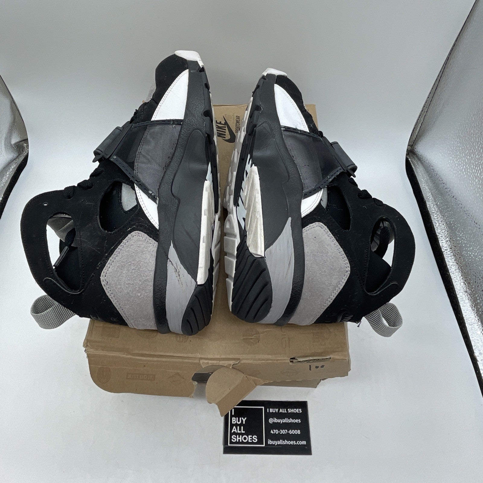 Size 11 - Nike Air Trainer Huarache Black (679083-010)