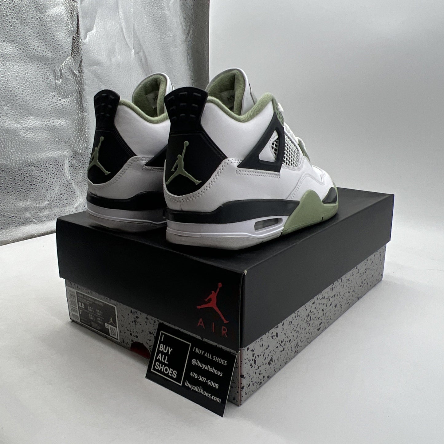 Size 8.5 - Air Jordan 4 Retro Mid Seafoam W (AQ9129-103)