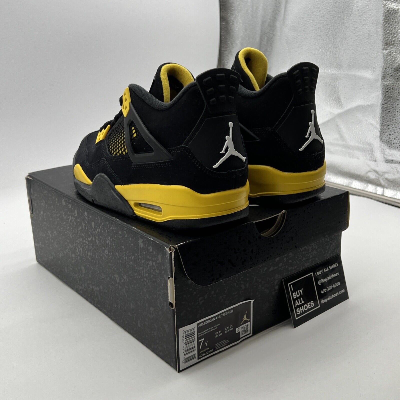 Size 7 - Air Jordan 4 Retro Mid Thunder (408452-017)