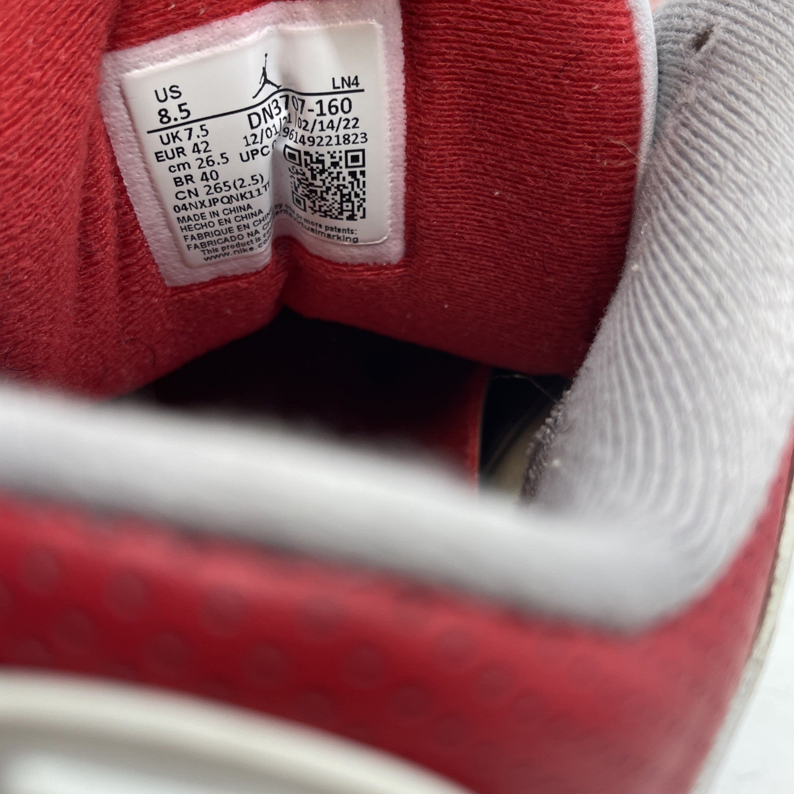 Size 8.5 - Jordan 3 Retro Mid Fire Red White Grey Suede Leather (DN3707-160)