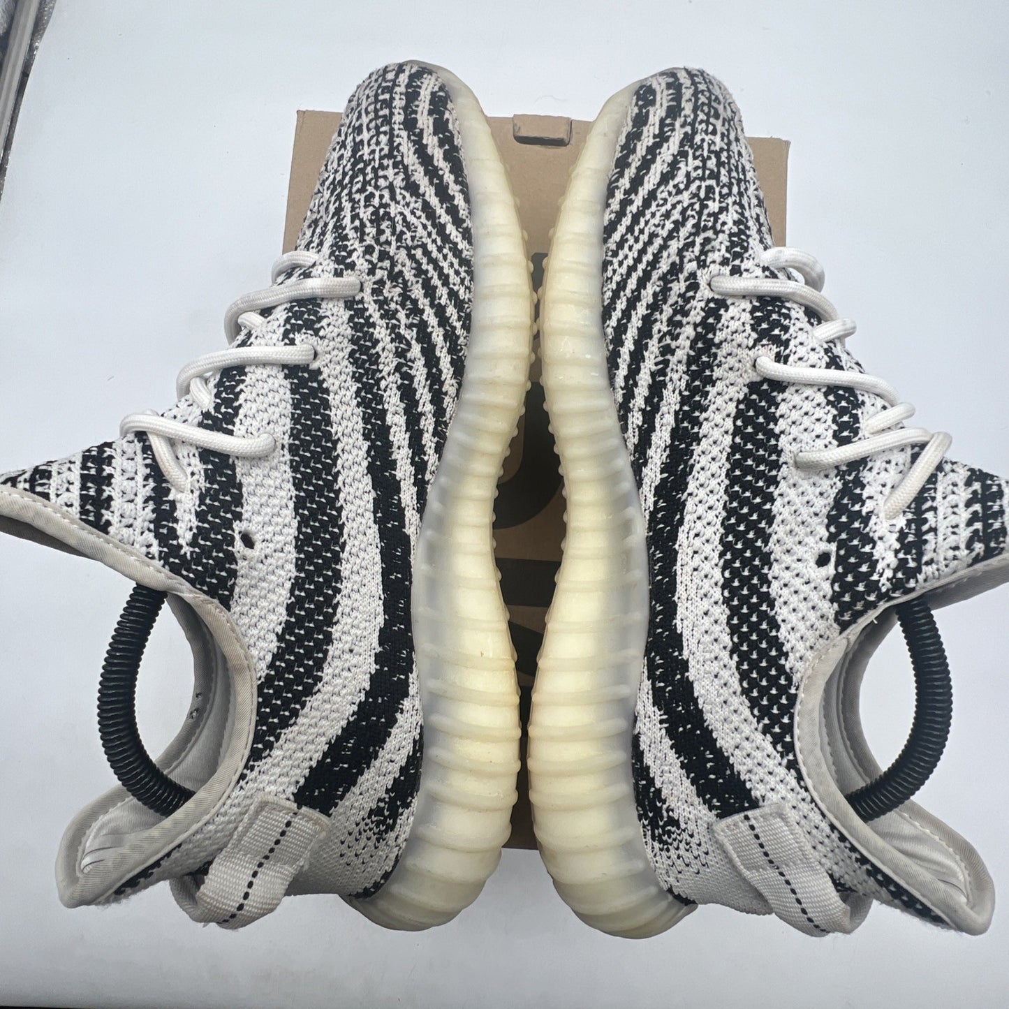 Size 10 - adidas Yeezy Boost 350 V2 Low Zebra (CP9654)