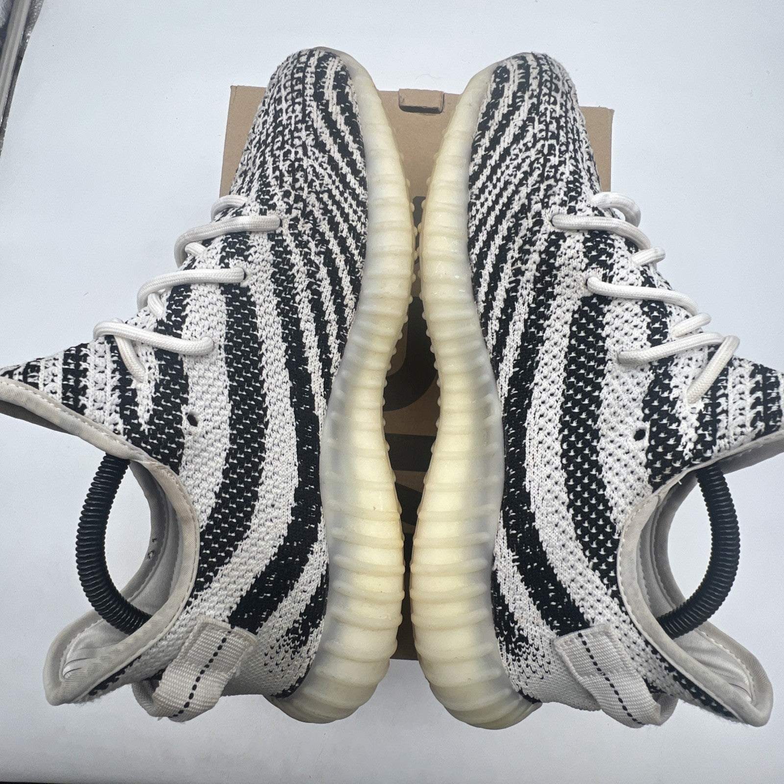 Size 10 - adidas Yeezy Boost 350 V2 Low Zebra (CP9654)