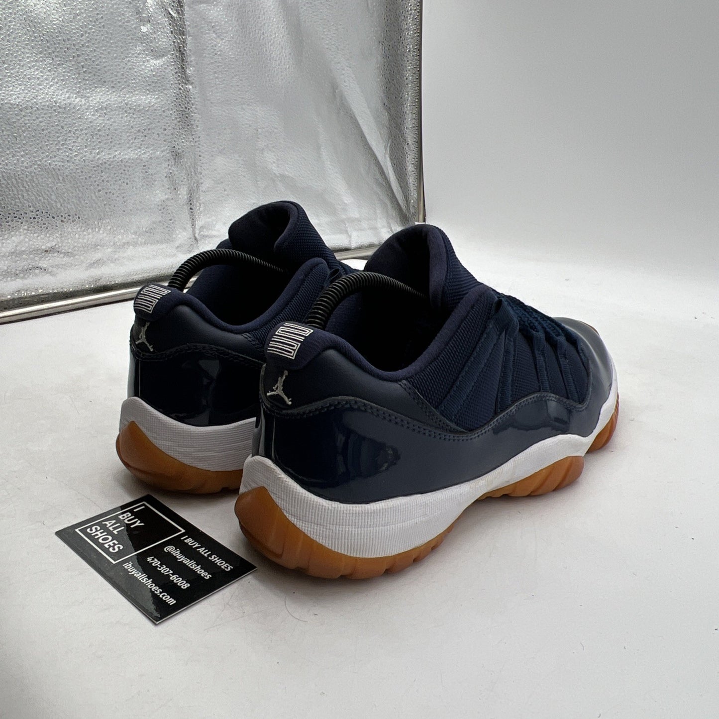 Size 9.5 - Air Jordan 11 Retro Low Navy Gum (528895-405)