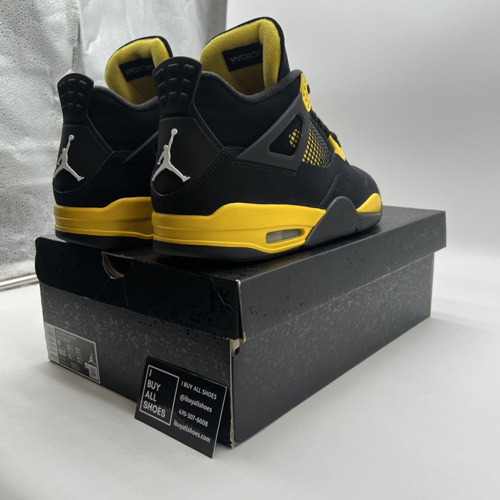 Size 11 - Air Jordan 4 Retro Mid Thunder (DH6927-017)